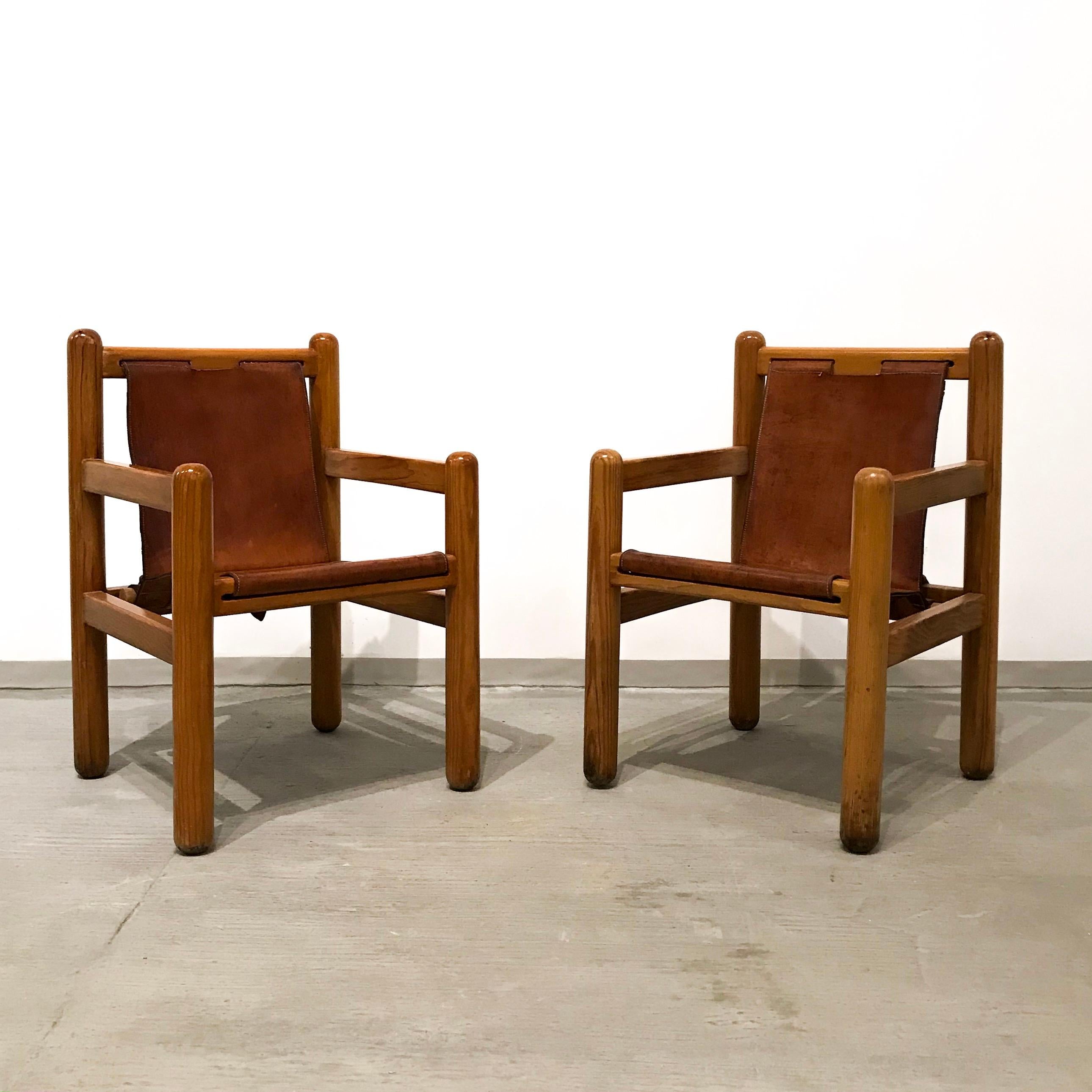 Leather Pair of Mexican Armchairs For Sale