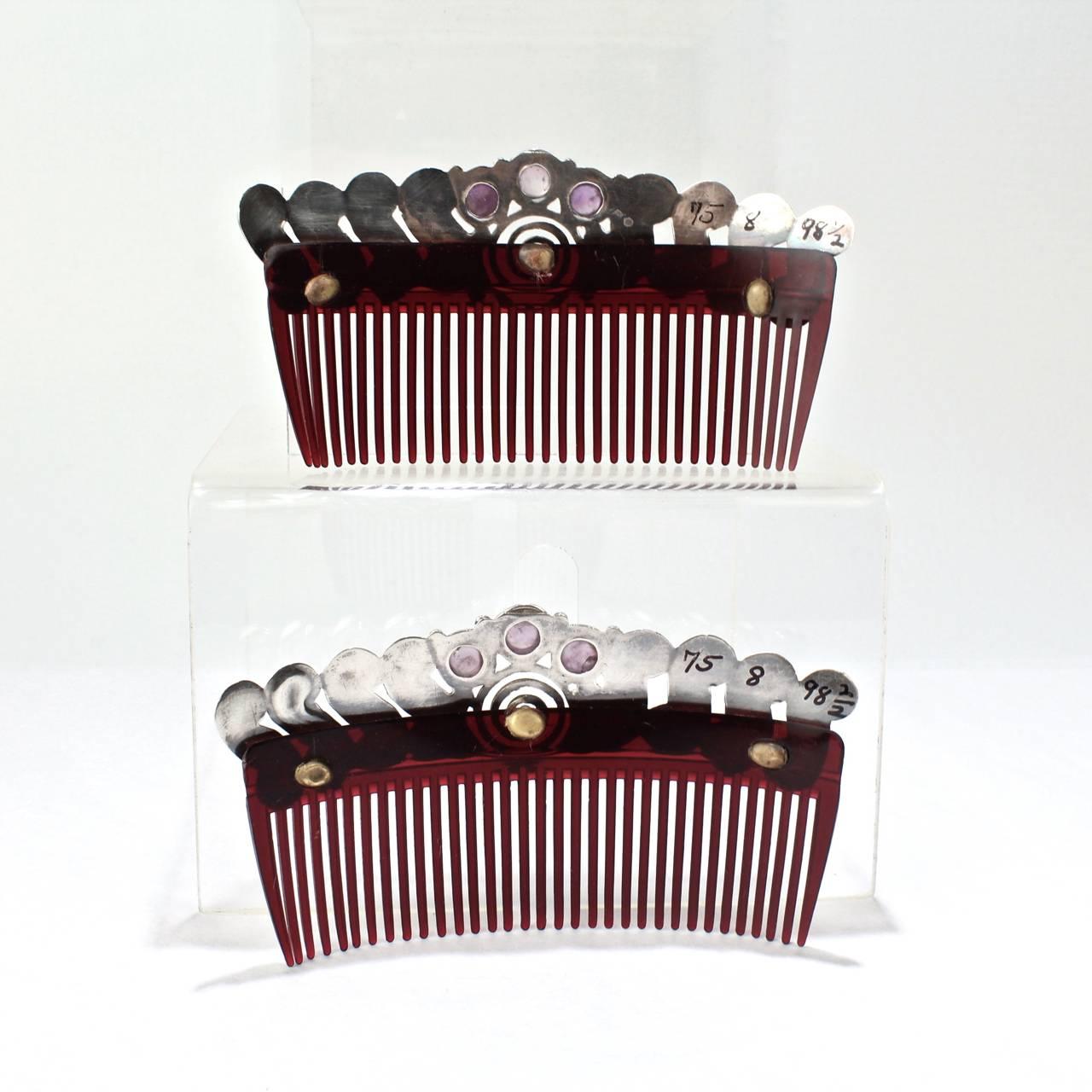 Pair of Mexican Mid-Century Modern Sterling Silver and Amethyst Hair Combs In Good Condition In Philadelphia, PA