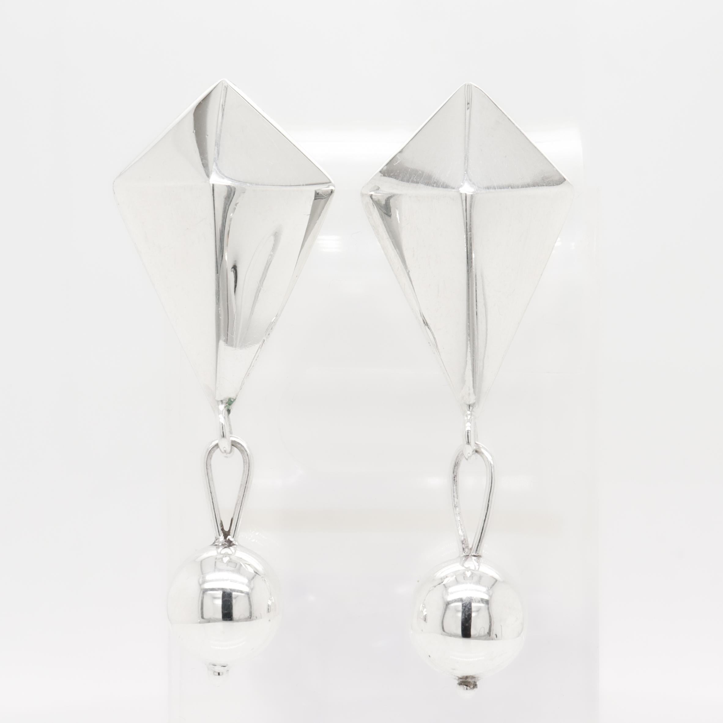 Pair of Mexican Mid-Century William Spratling Sterling Silver Drop Earrings in vendita 1