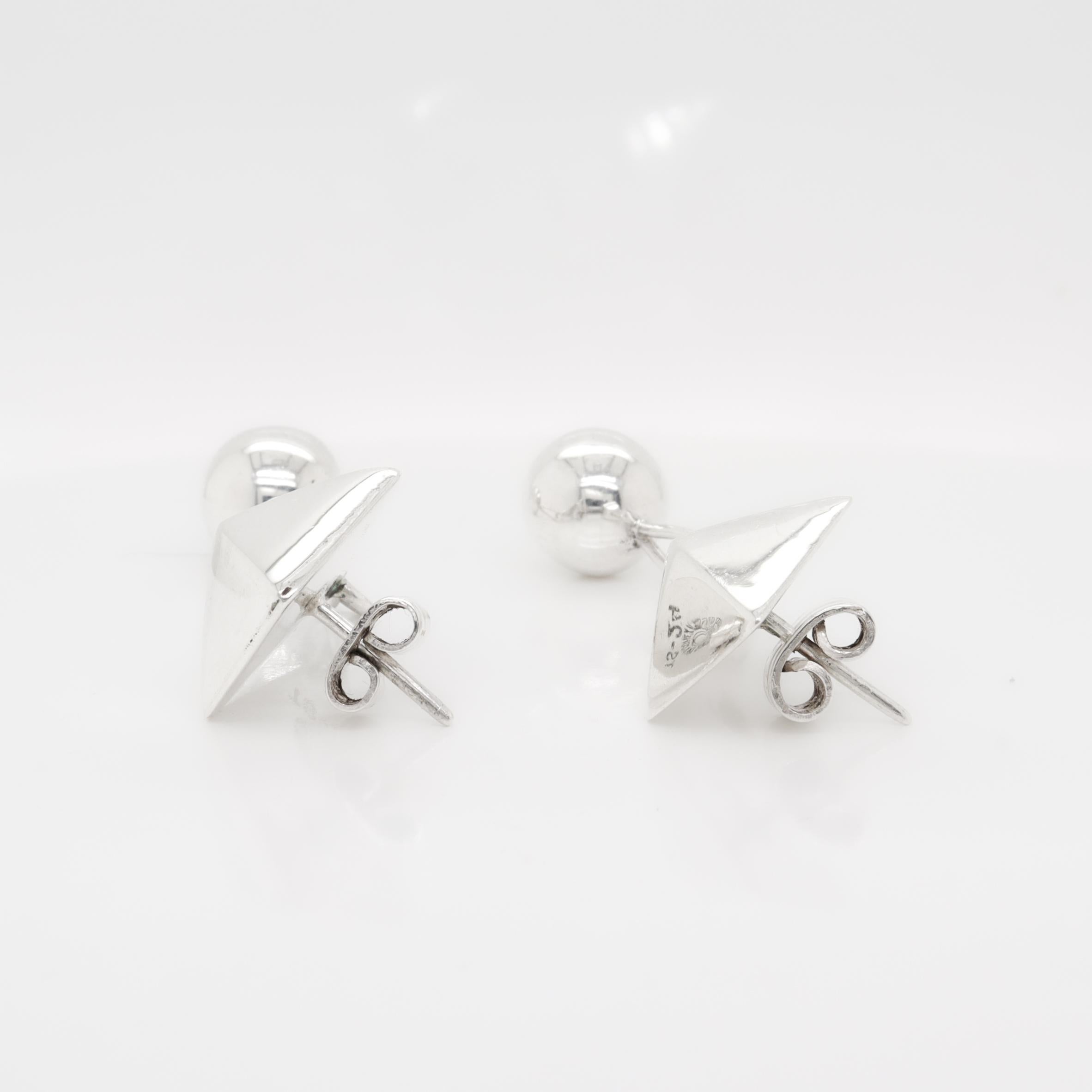 Pair of Mexican Mid-Century William Spratling Sterling Silver Drop Earrings in vendita 3