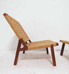 Paire de chaises longues modernistes mexicaines attribuées à Clara Porset:: circa 1950s