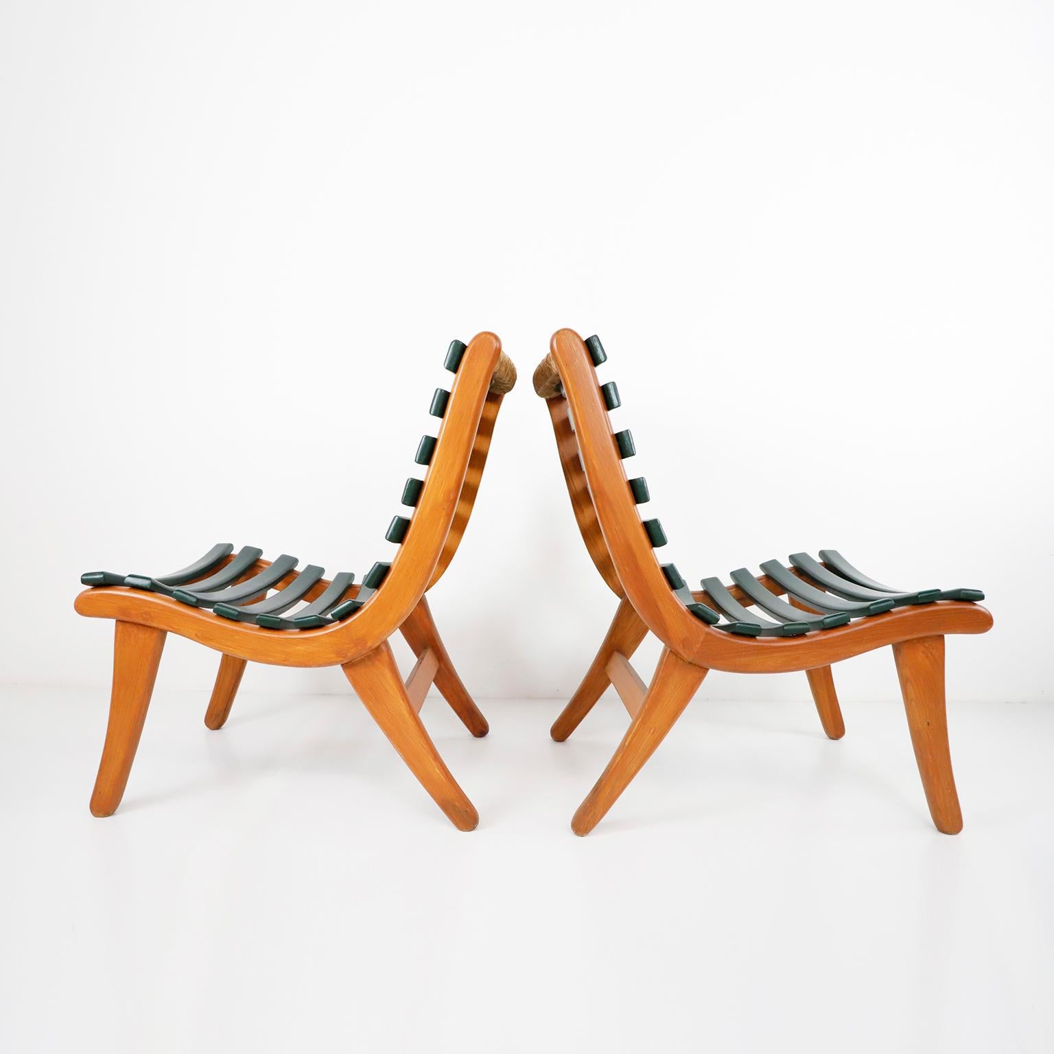 Pair of Mexican San Miguelito Easy Chairs Attributed to Michael van Beuren In Good Condition For Sale In Mexico City, CDMX