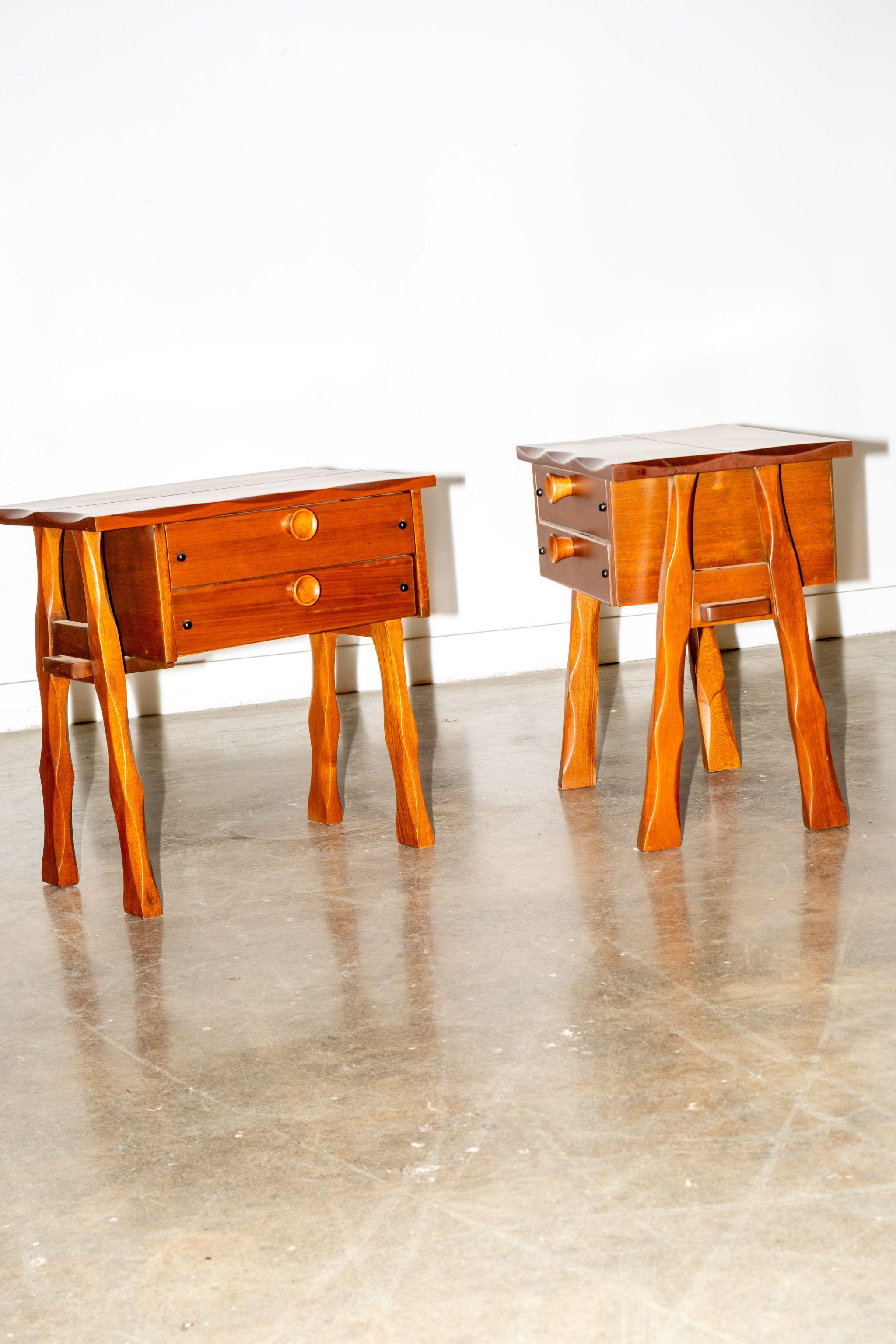 Pair of Mexican Wood Nightstands with Carved Legs For Sale 5