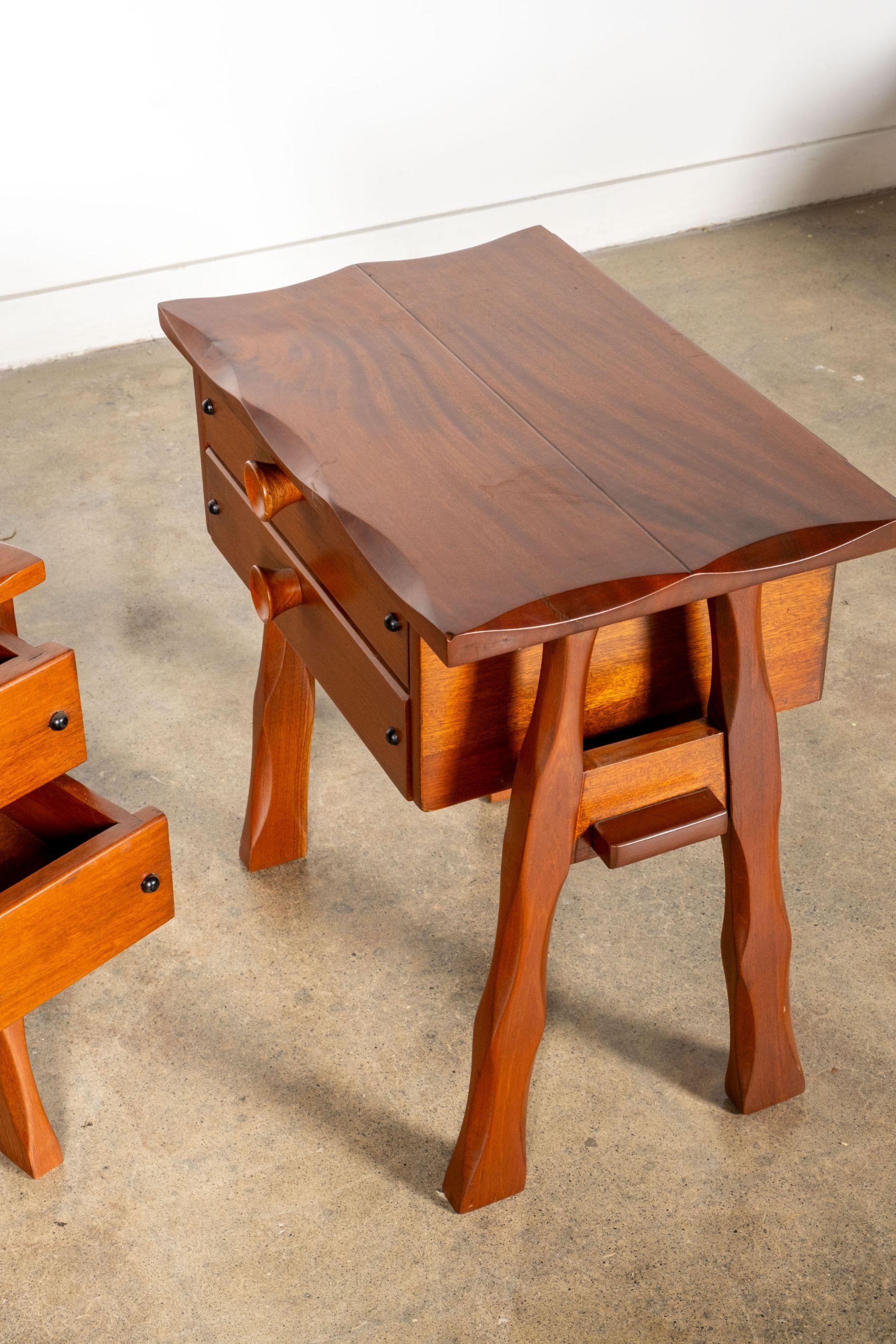 Pair of Mexican Wood Nightstands with Carved Legs In Good Condition For Sale In Toronto, CA