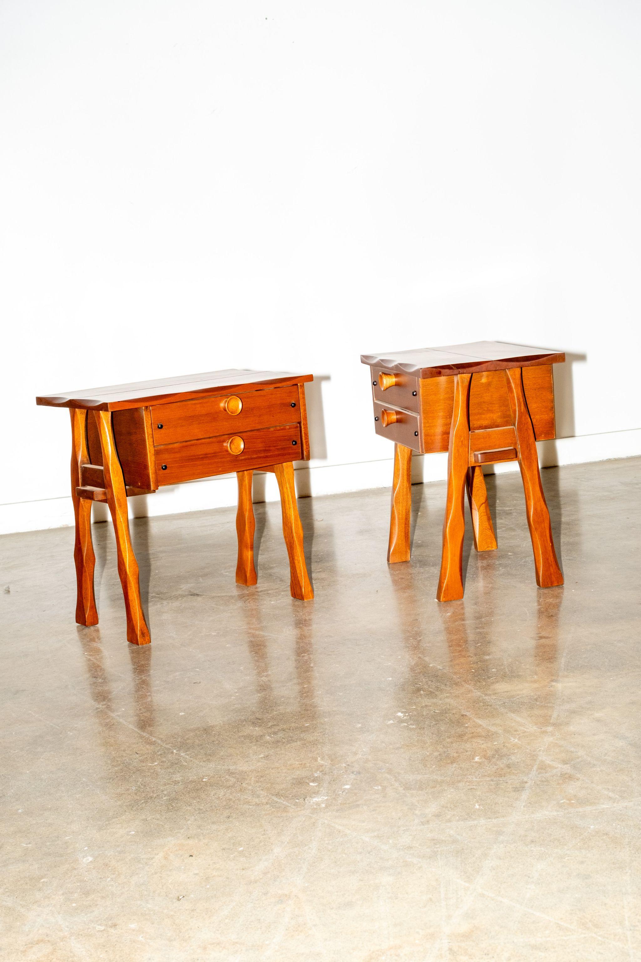 Pair of Mexican Wood Nightstands with Carved Legs For Sale 1