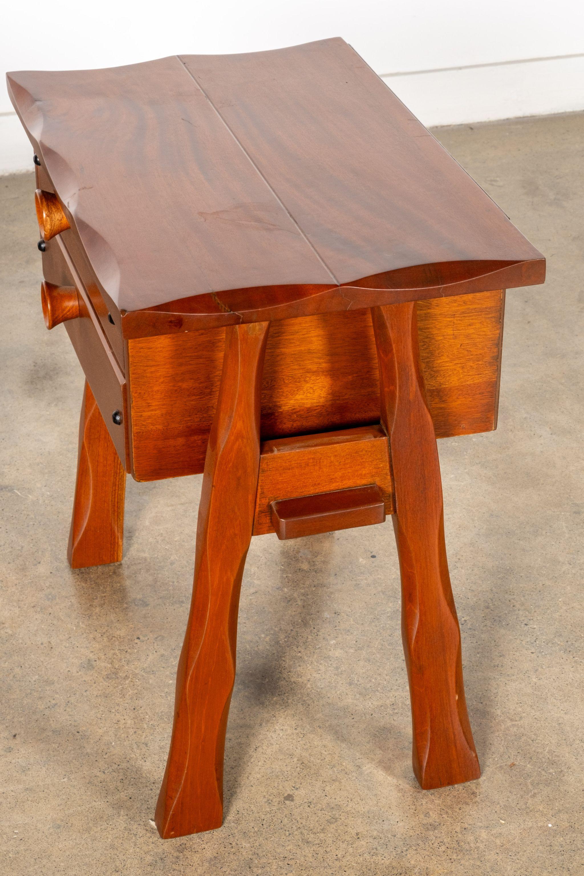 Pair of Mexican Wood Nightstands with Carved Legs For Sale 3