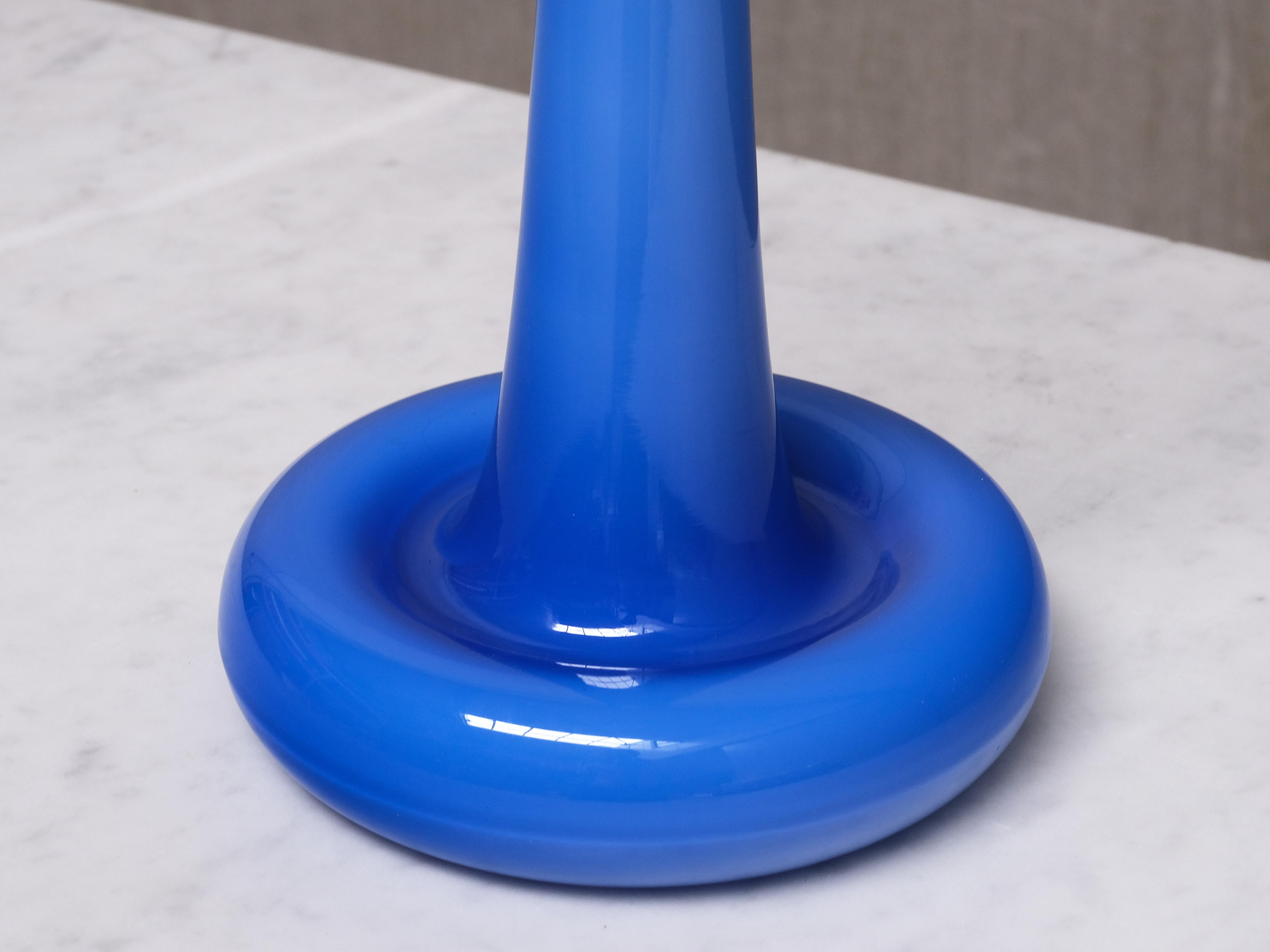 Paire de lampes de table en verre bleu Michael Bang, Holmegaard, Danemark, années 1970 en vente 1