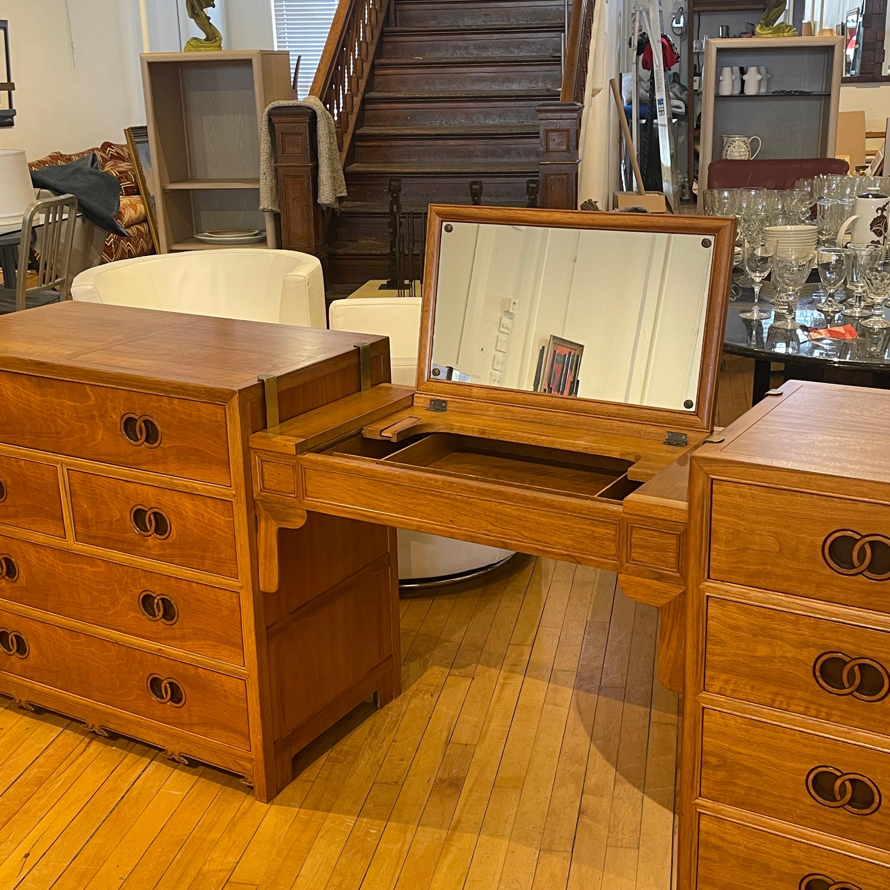 Pair of Michael Taylor for Baker Far East Collection Dresser Chests Commode For Sale 3