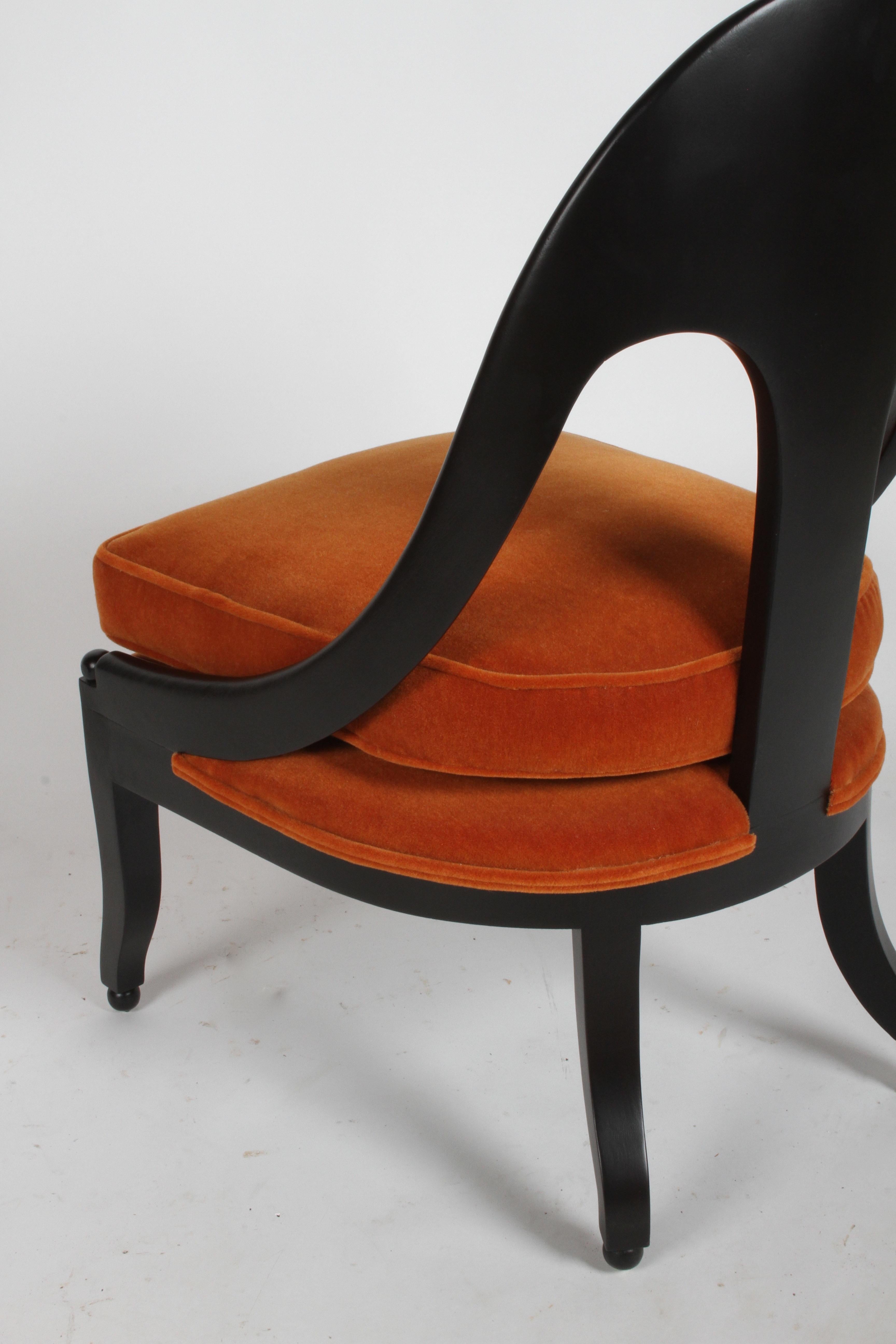 Michael Taylor paire de fauteuils de salon néoclassiques à dossier cuillère en vente 6