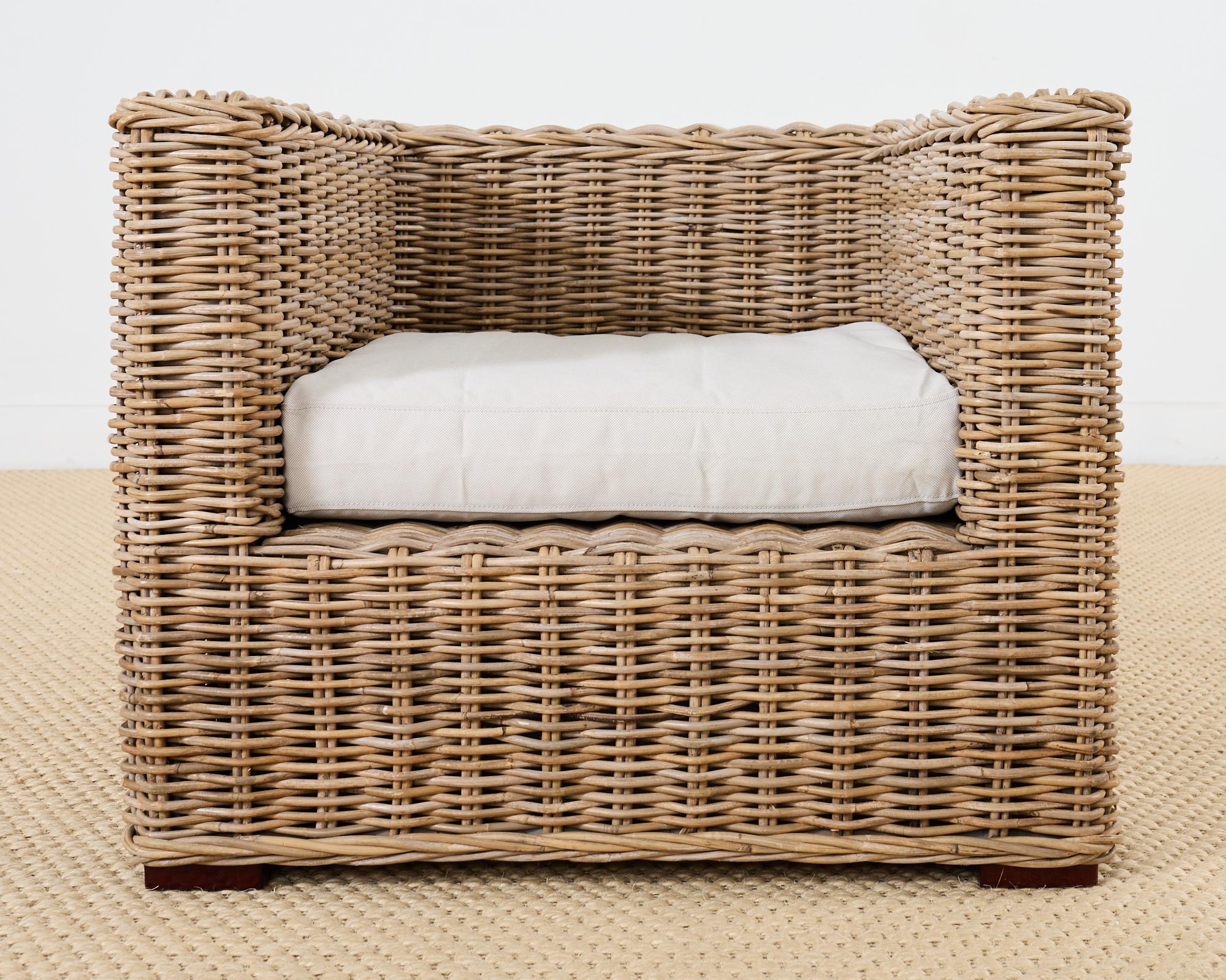 Ein Paar organische moderne Rattan-Würfelstühle im Stil von Michael Taylor im Angebot 7