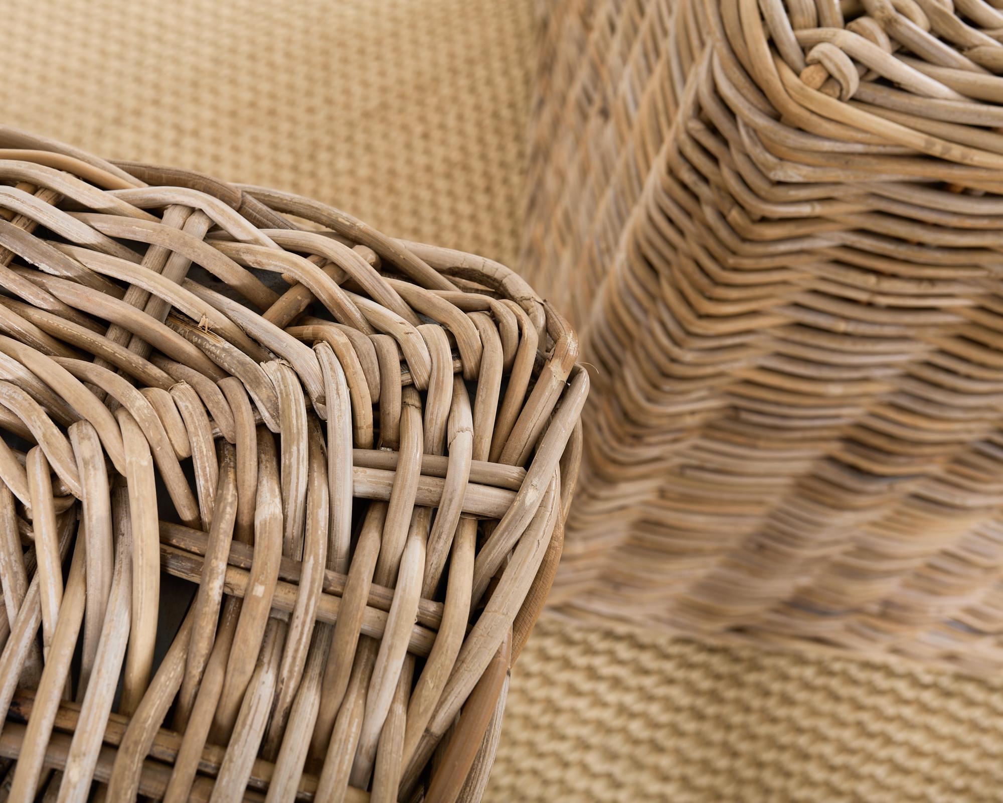 Ein Paar organische moderne Rattan-Würfelstühle im Stil von Michael Taylor im Angebot 11