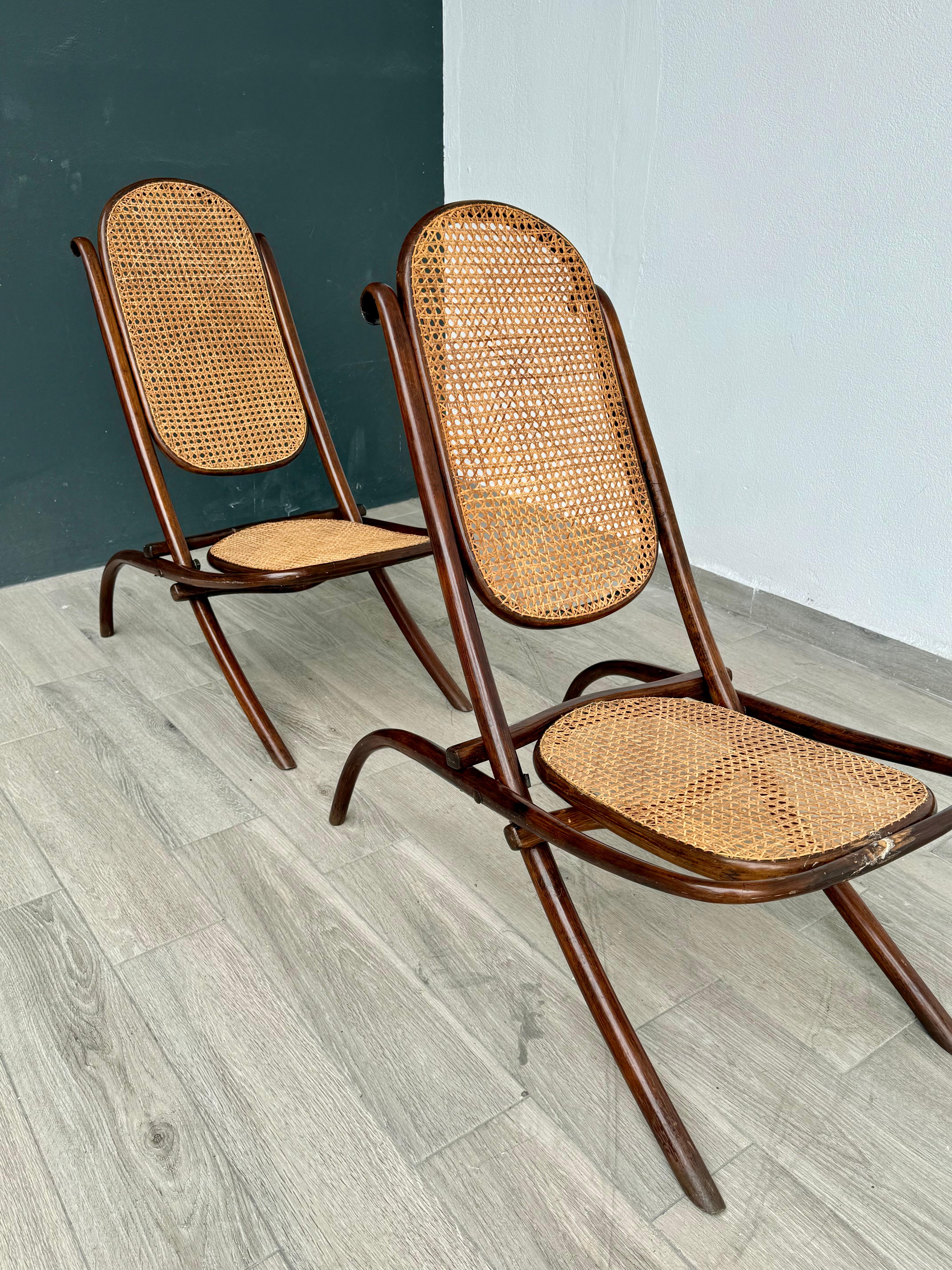 Cane Pair of Michael Thonet Folding Deck Chairs For Sale