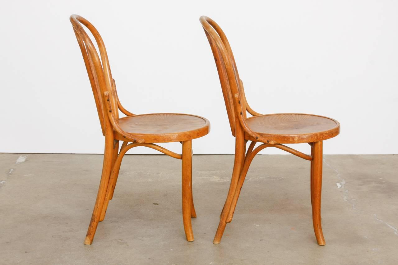 no 18 bentwood chair