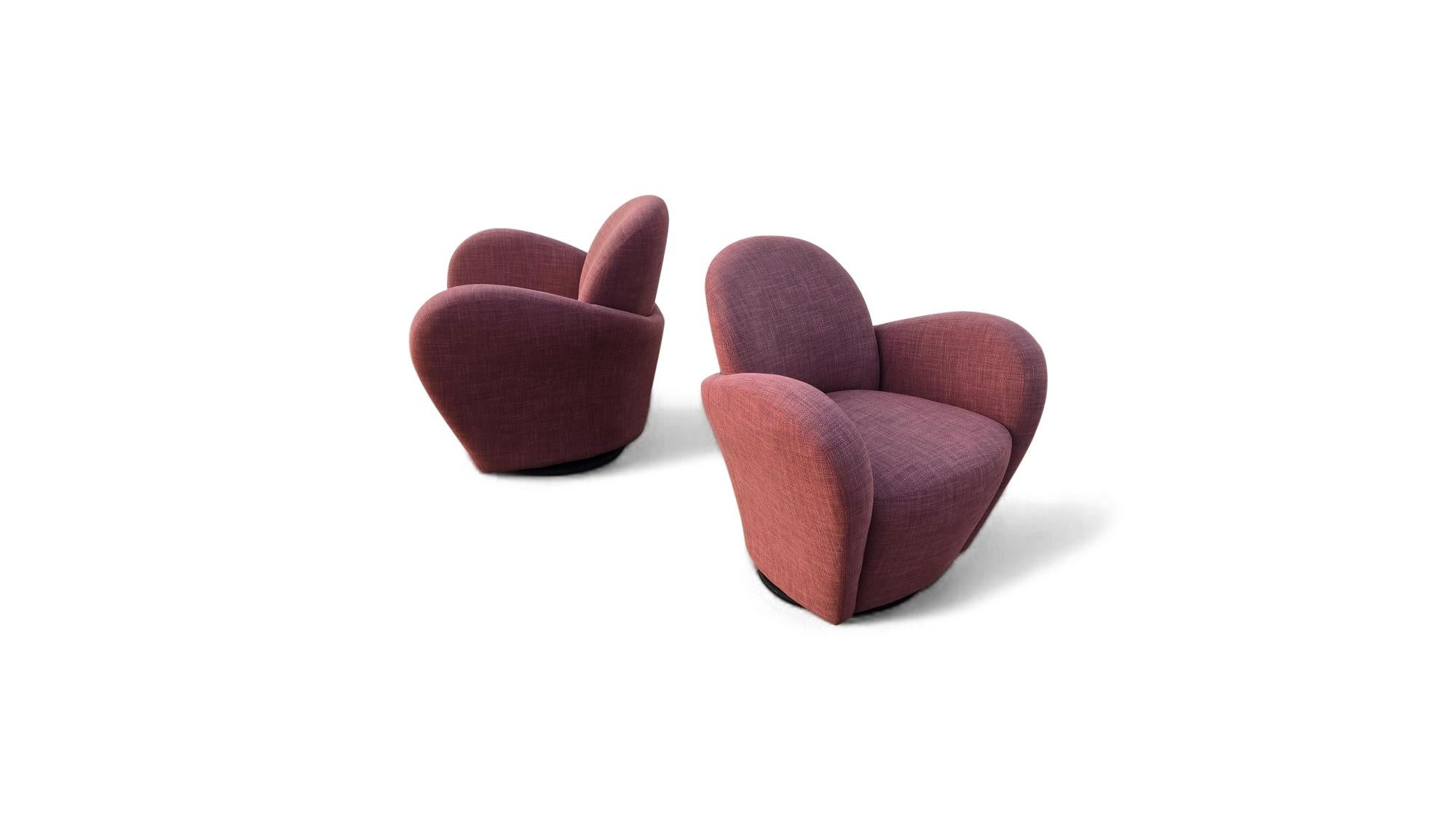 Américain Paire de chaises longues pivotantes Michael Wolk for Directional en vente