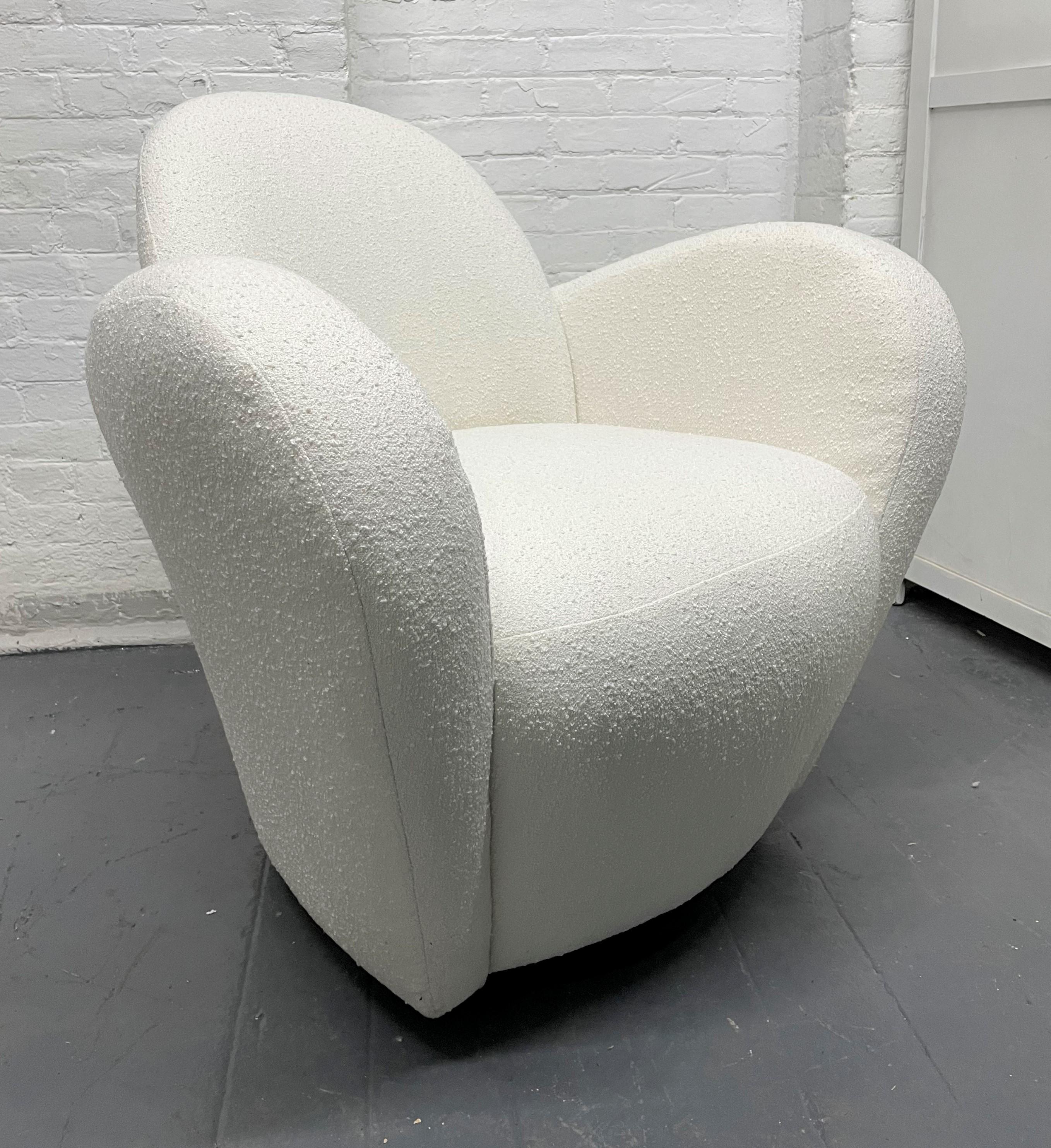 Pair of Michael Wolk Swivel Lounge Chairs In Good Condition For Sale In New York, NY