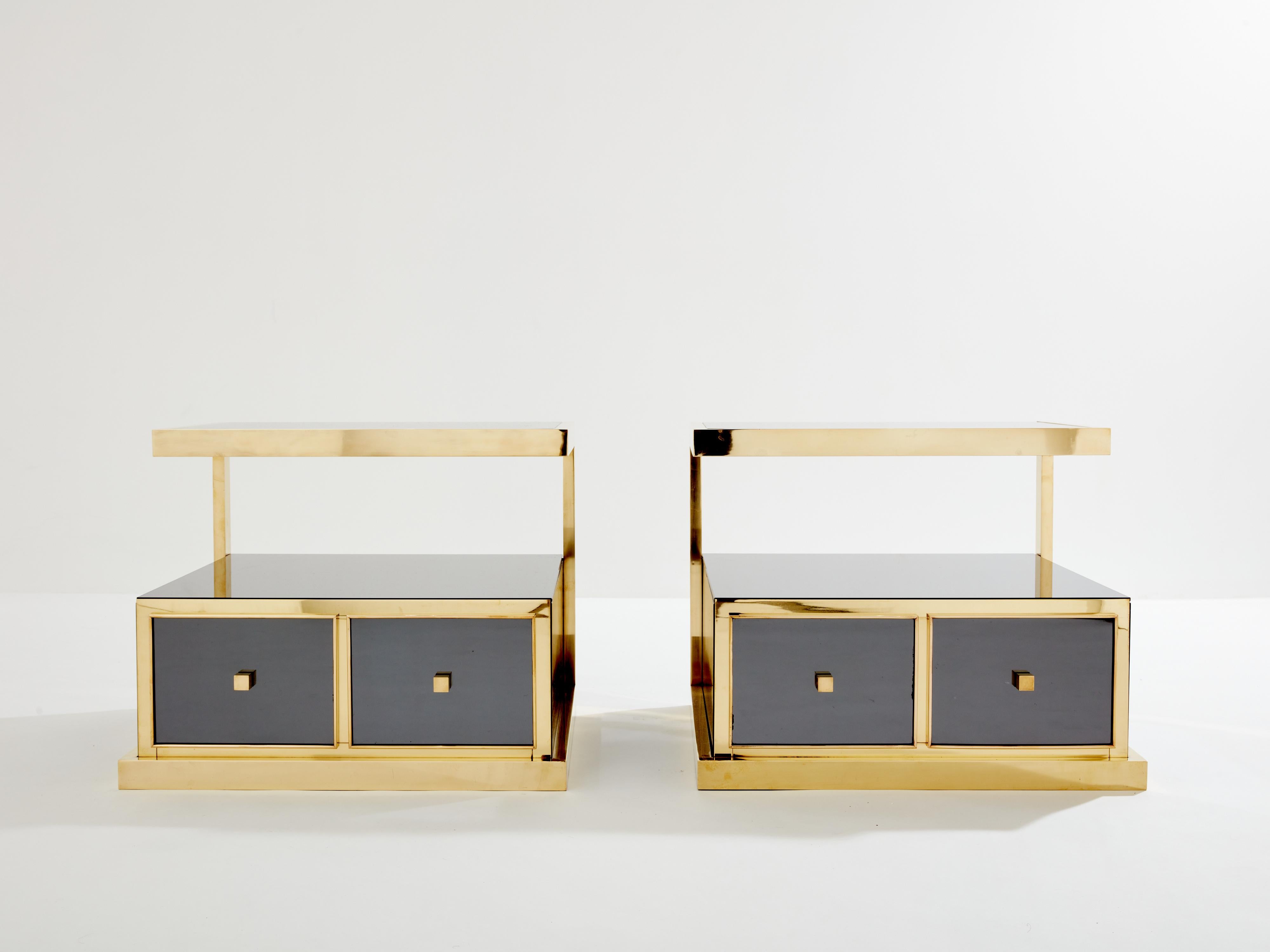 Pair of Michel Pigneres smoked mirrored and brass side tables 1970s For Sale 4