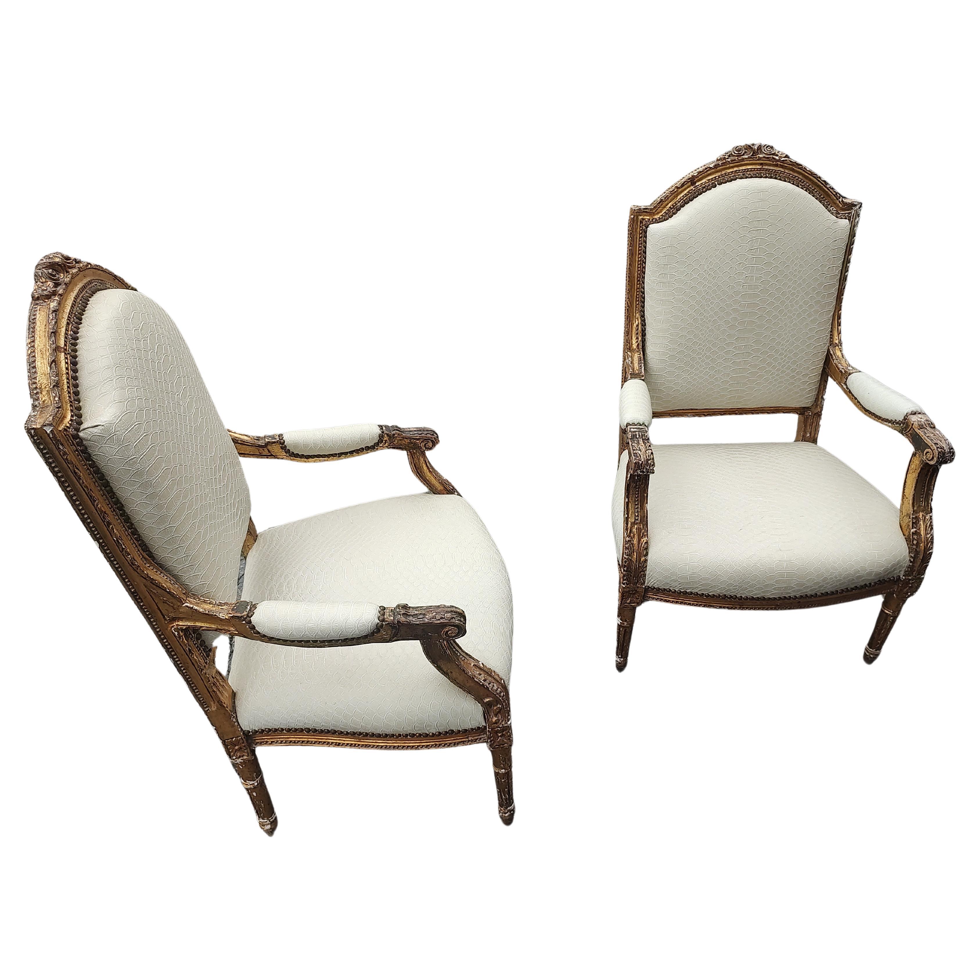 Pair of Mid 18th Century Gilt French Armchairs Fauteuils For Sale 4