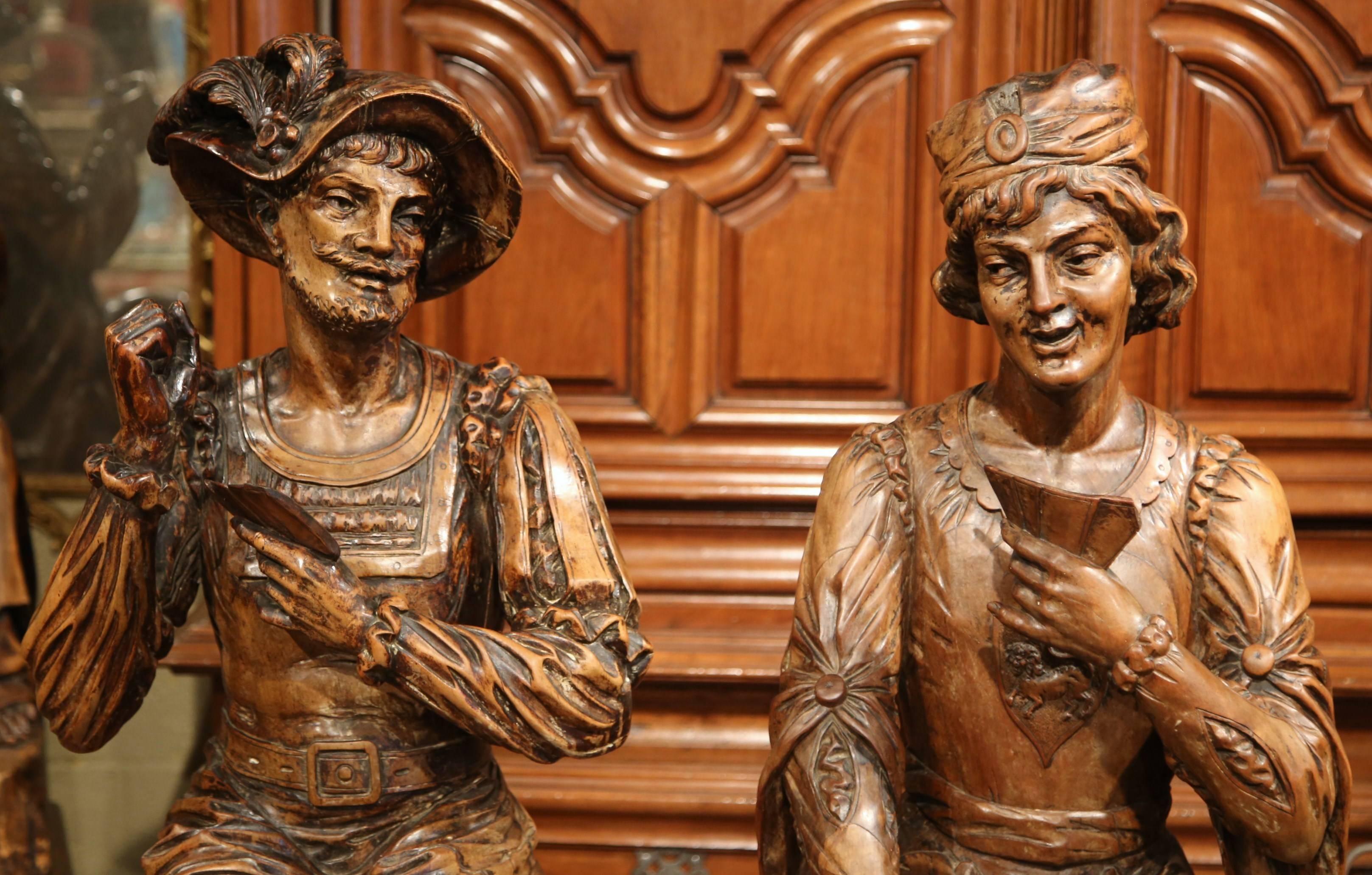 Rococo Pair of Mid-18th Century Italian Carved Walnut Sculptures 