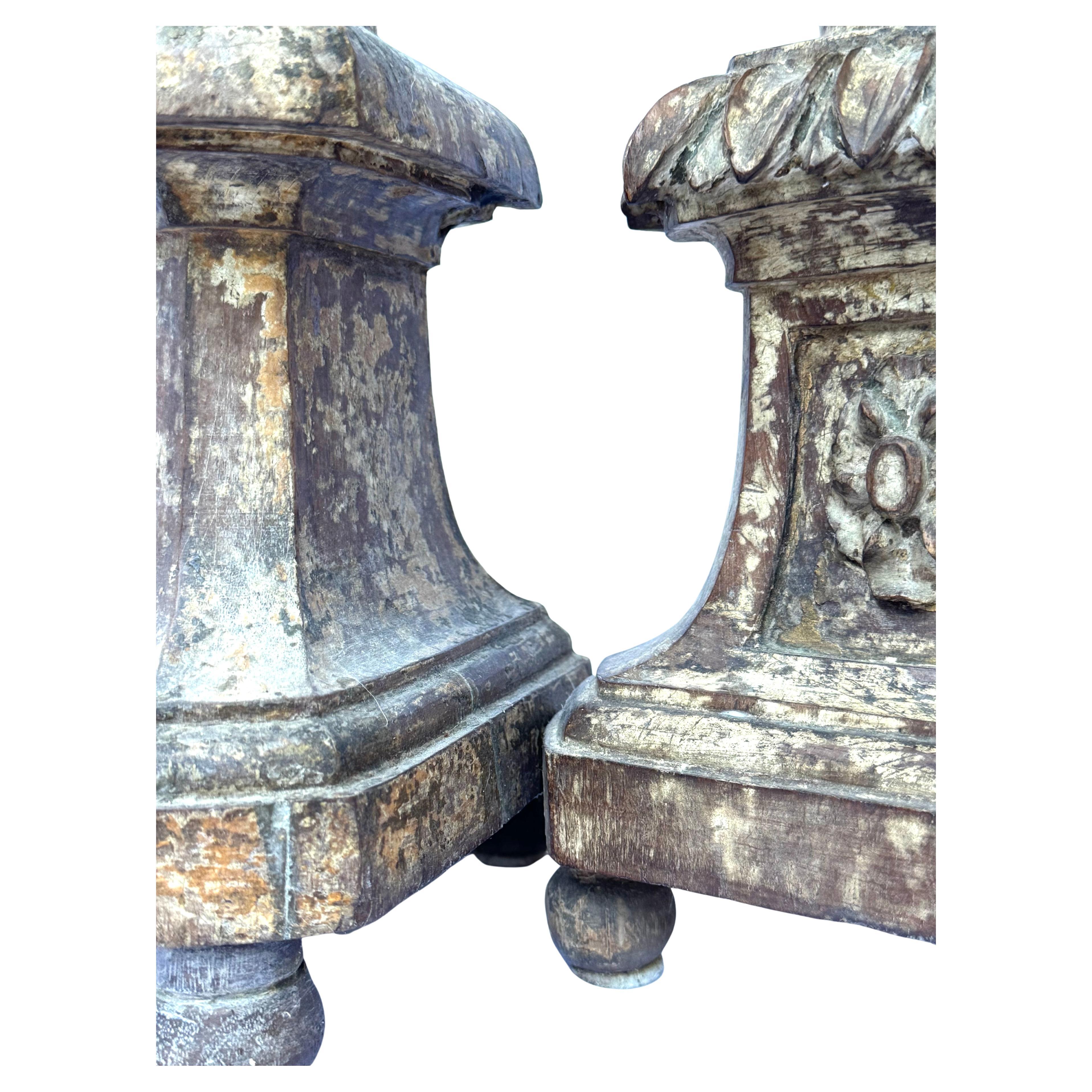 Pair of Mid-19th Century Baroque Revival Carved Wooden Candlesticks In Good Condition For Sale In Rio De Janeiro, BR