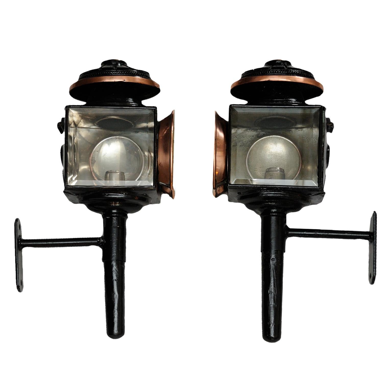 High Victorian Pair of Mid-19th Century Carriage Lamps, circa 1860 For Sale
