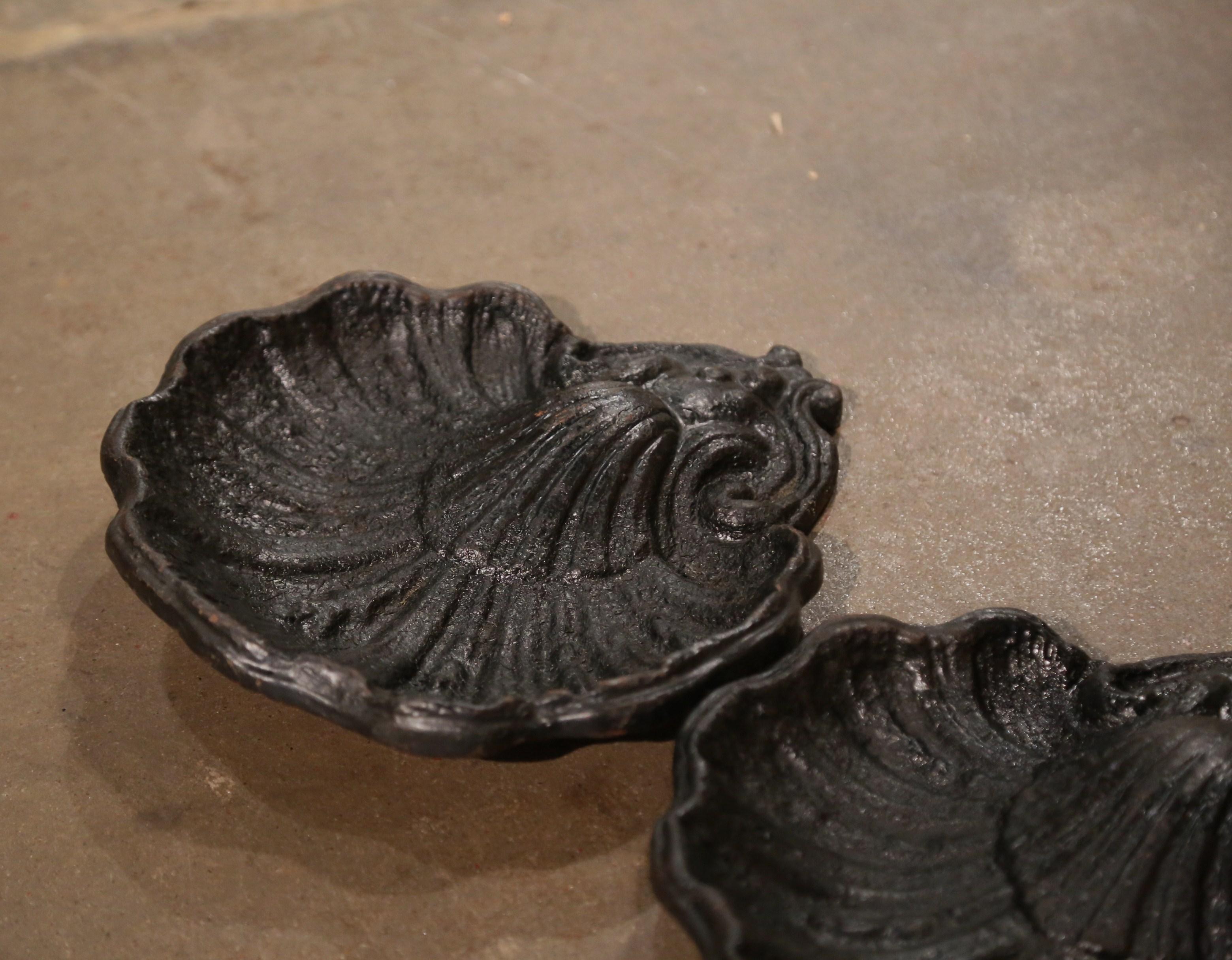Hand-Crafted Pair of Mid-19th Century French Carved Iron Shell-Form Stoups Vide-Poches For Sale