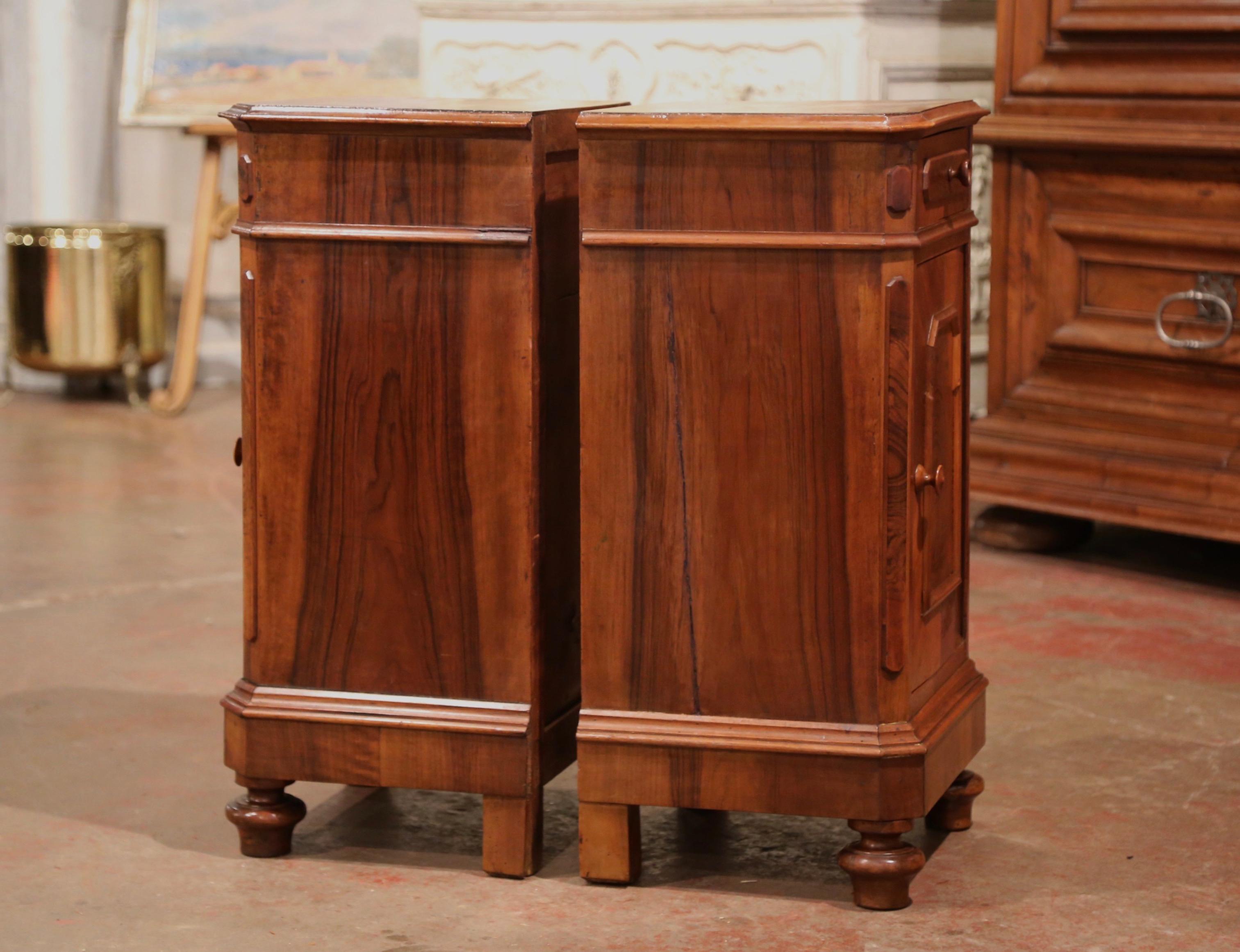 Pair of Mid-19th Century French Louis Philippe Walnut and Burl Bedside Tables 5