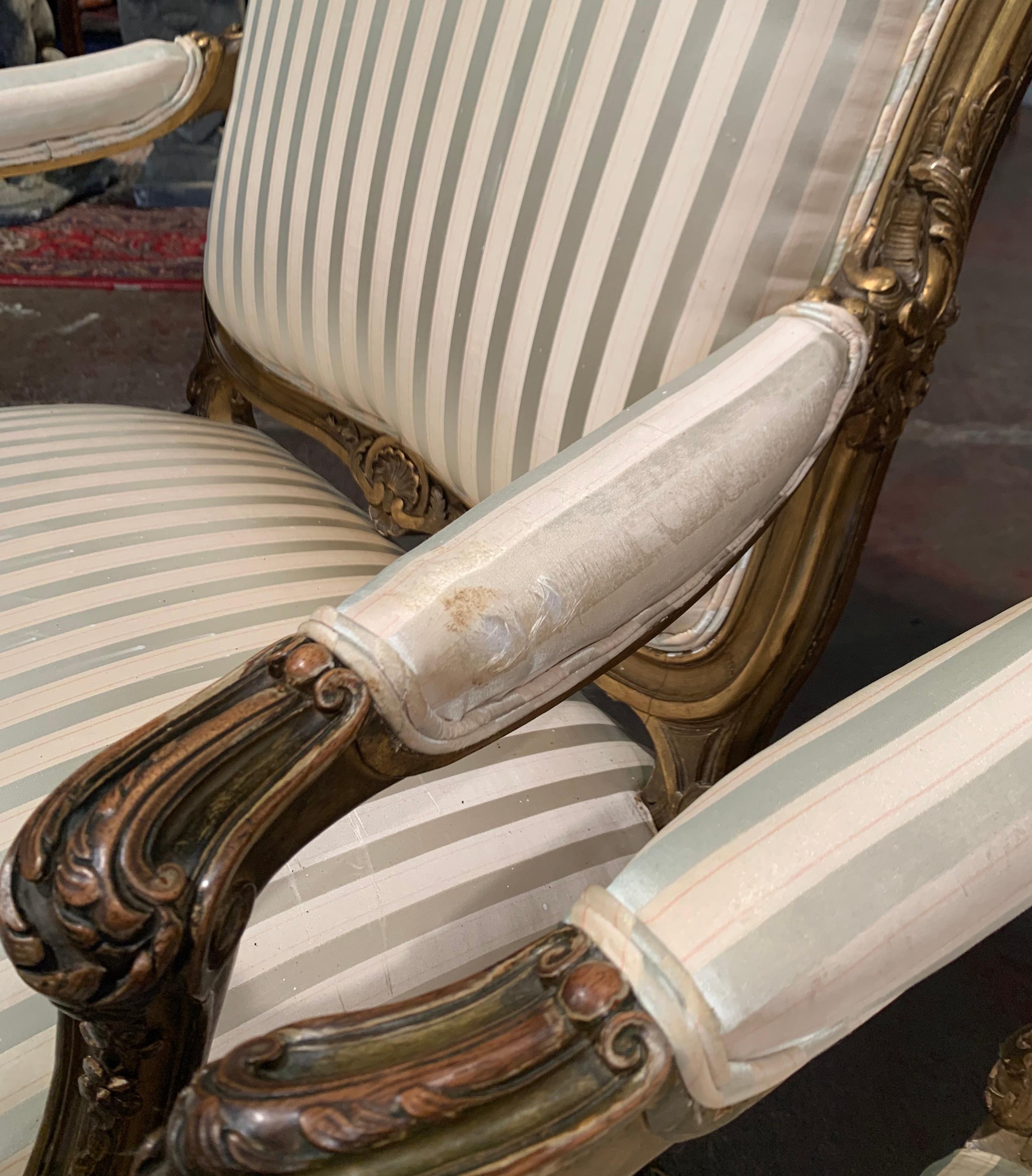 Pair of Mid-19th Century French Louis XV Carved Giltwood Bergères Fauteuils 6