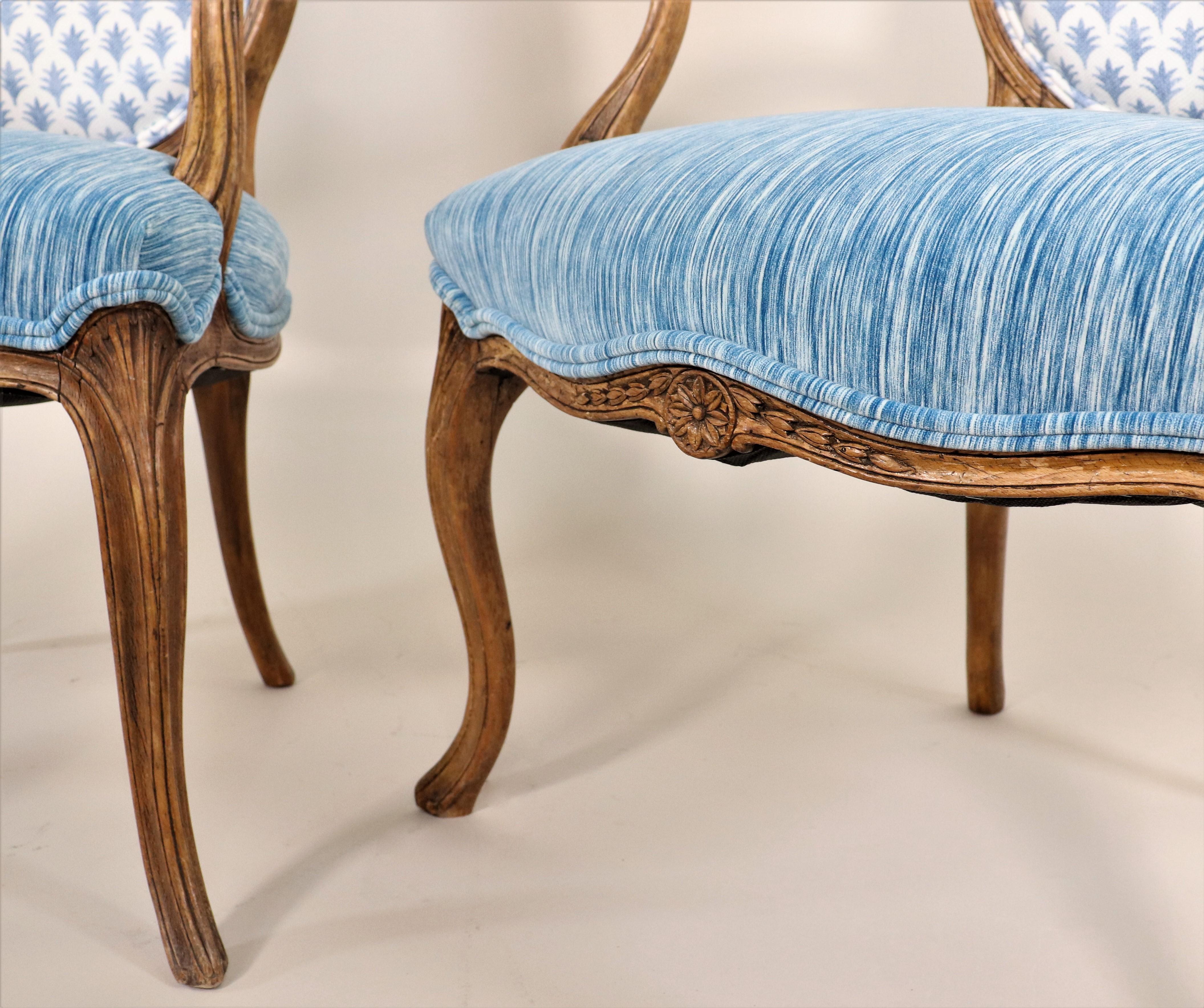 Pair of Mid-19th Century French Régence Style Fauteuils with Modern Fabrics For Sale 1