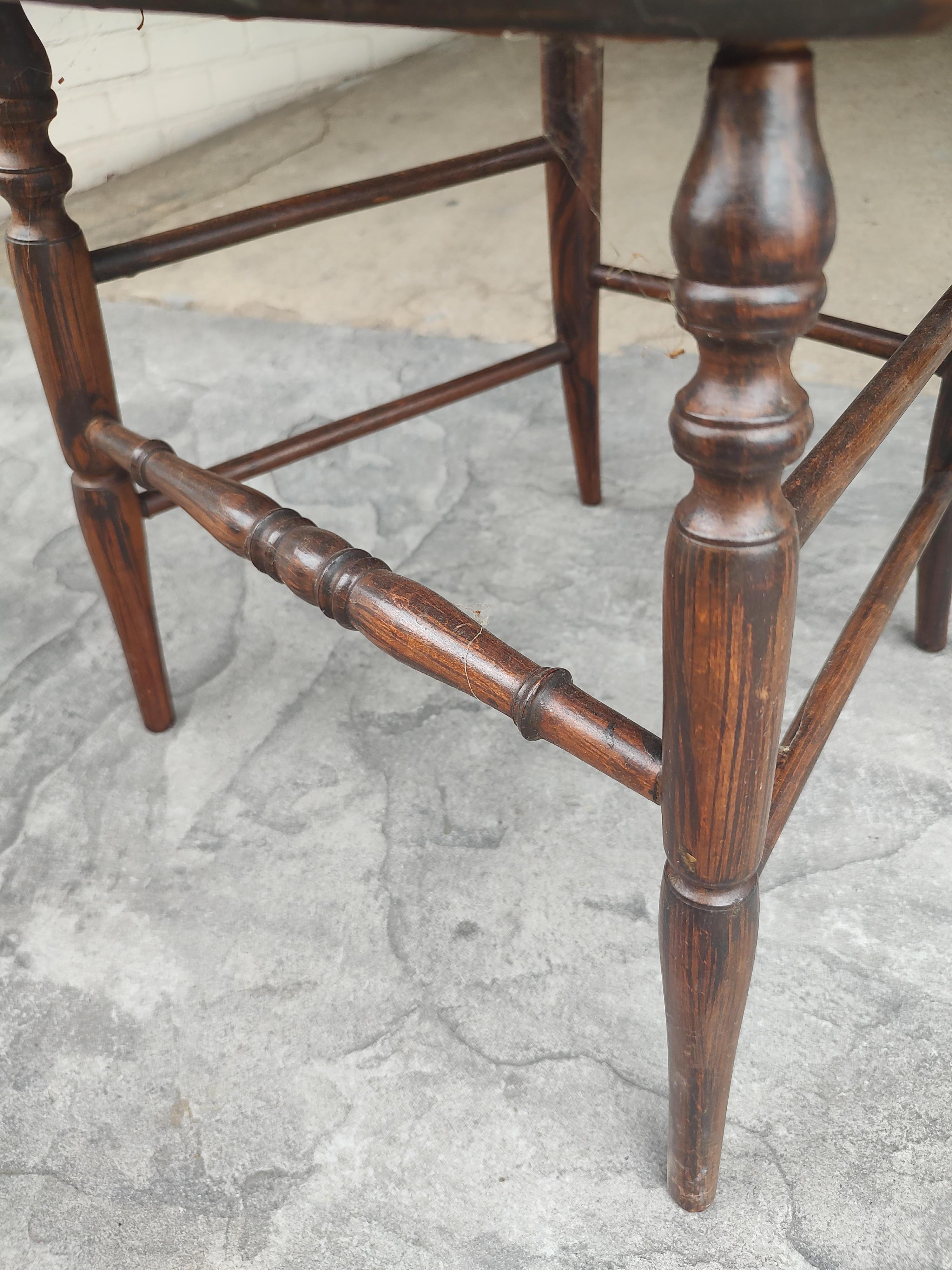 Pair of Mid-19th Century Grain Painted Rosewood Chiavari Chairs with Caned Seats In Good Condition For Sale In Port Jervis, NY