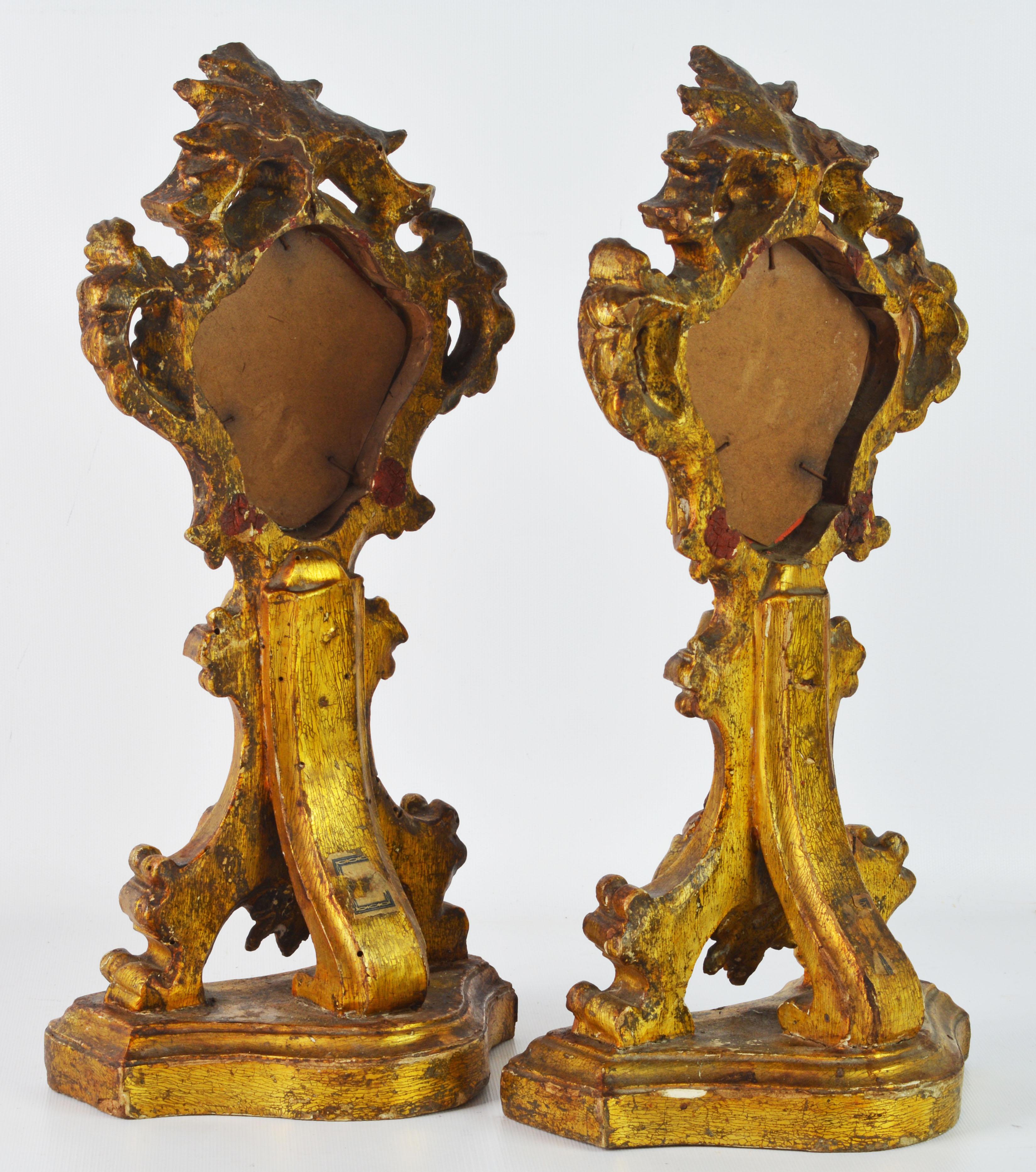 Pair of Mid-19th Century Italian Baroque Style Carved Giltwood Reliquaries 1