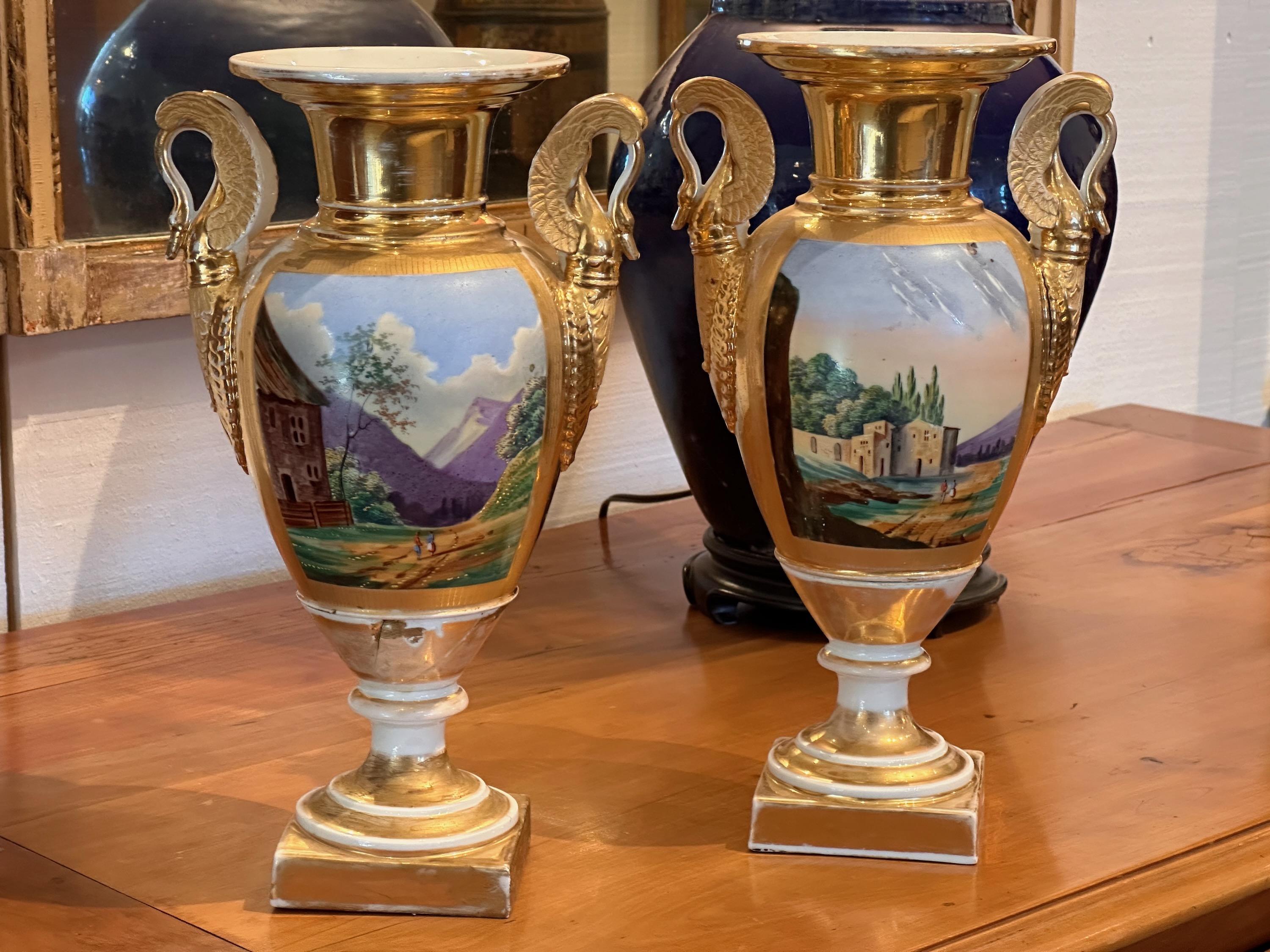 Pair of Mid 19th Century Old Paris Urns In Good Condition For Sale In Charlottesville, VA