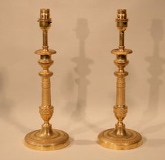 Pareja de lámparas candelabro de ormolina de mediados del siglo XIX