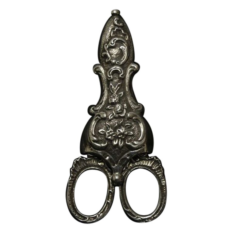 Paire de ciseaux et de fourchettes en argent du milieu du 19ème siècle, continentaux, vers 1850