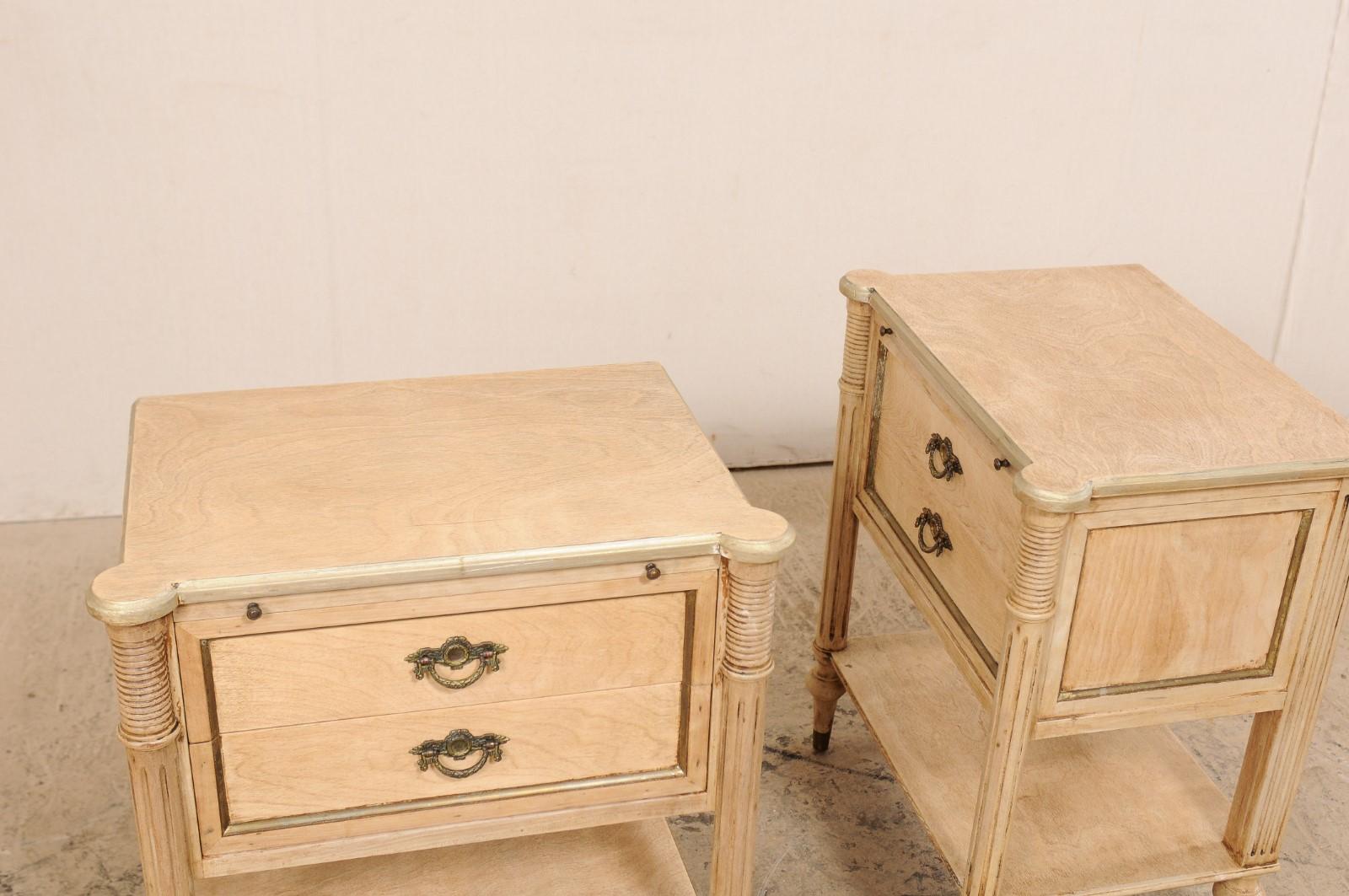 Pair of Mid-20th Century American Carved Wood Nightstands 2