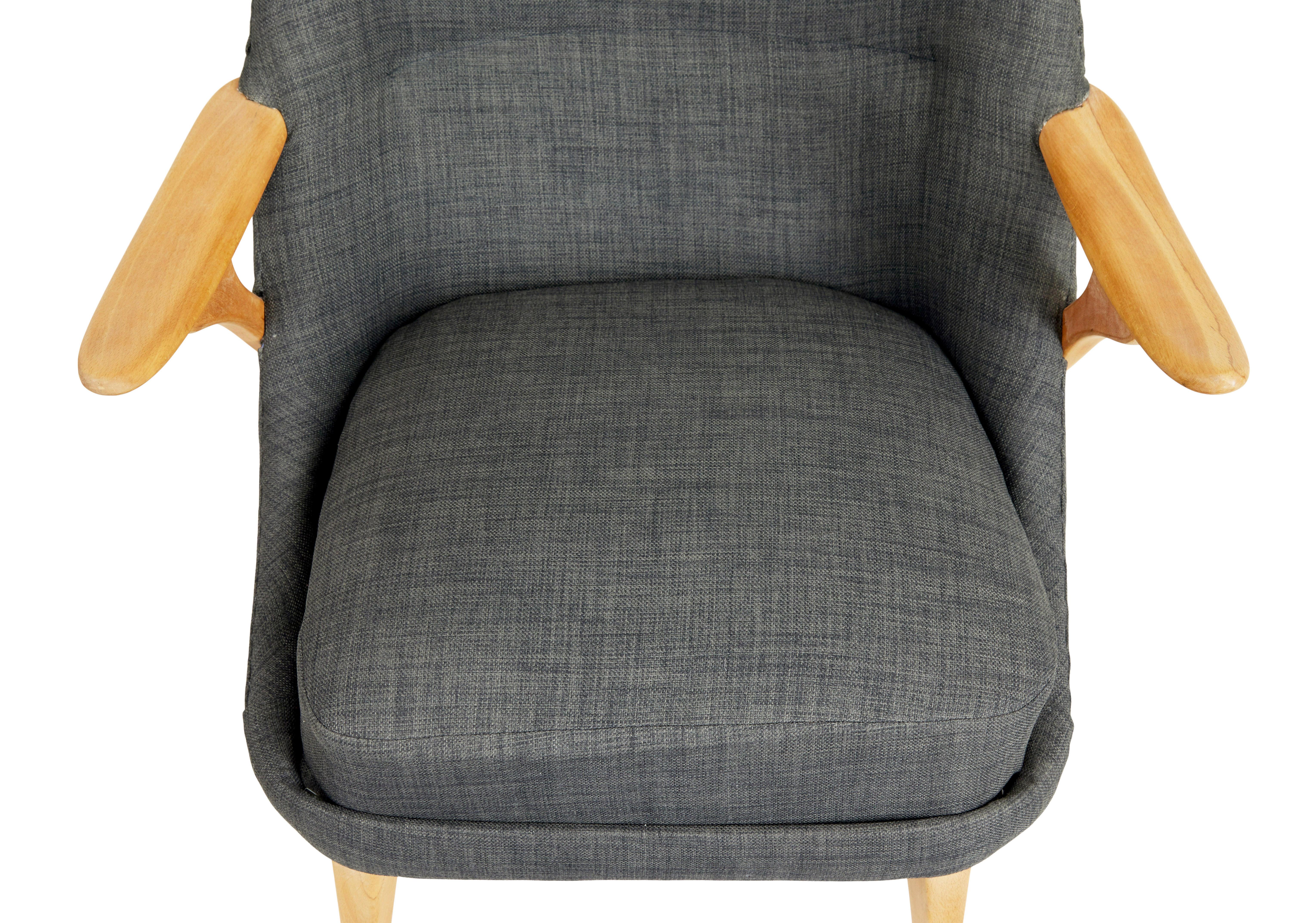 Pair of mid 20th century armchairs by Svante Skogh for Seffle Mobelfabrik Tela en venta