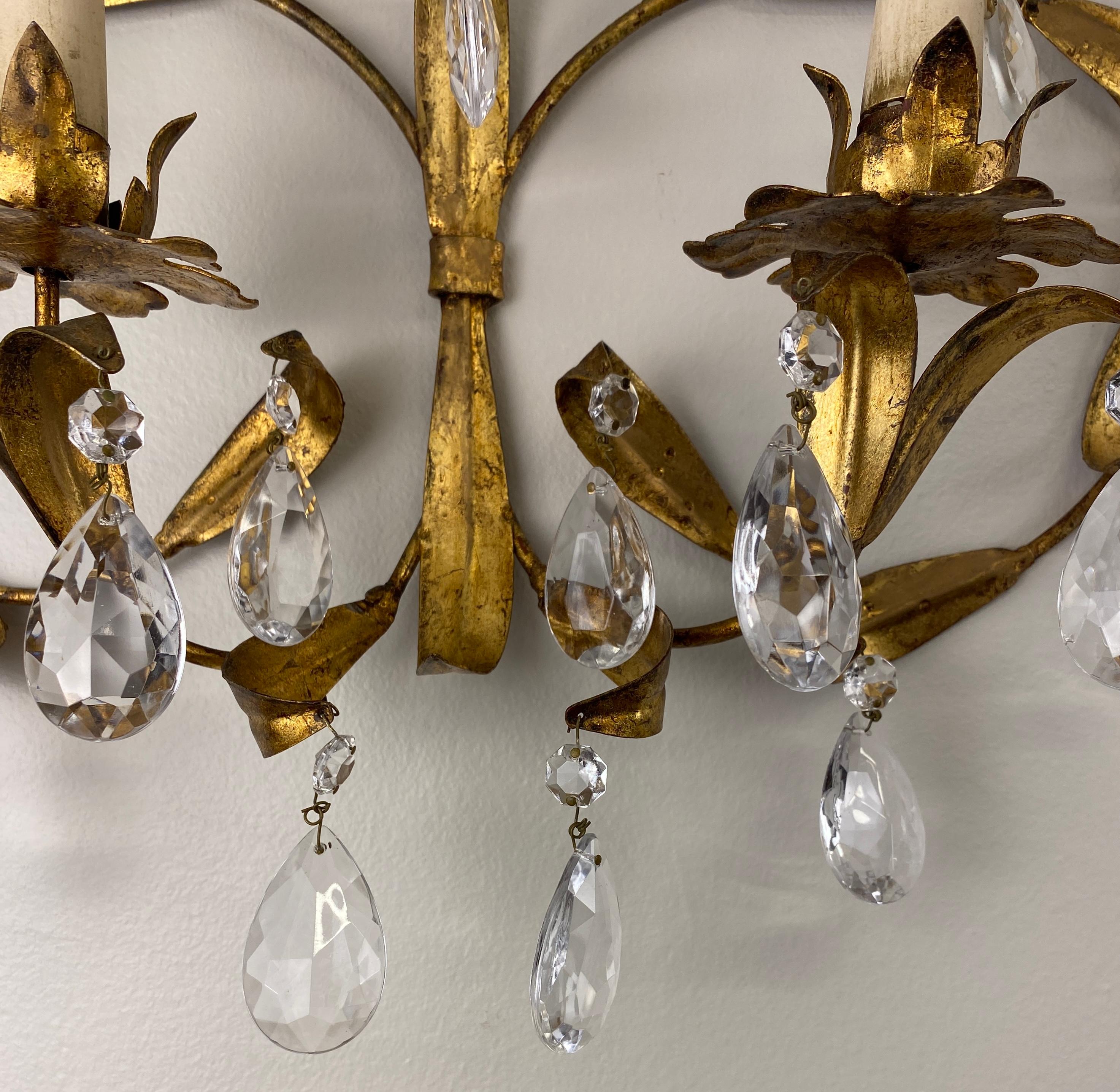 Pair of Maison Baguès Mid-20th Century Gilt Metal and Crystal Wall Sconces For Sale 1