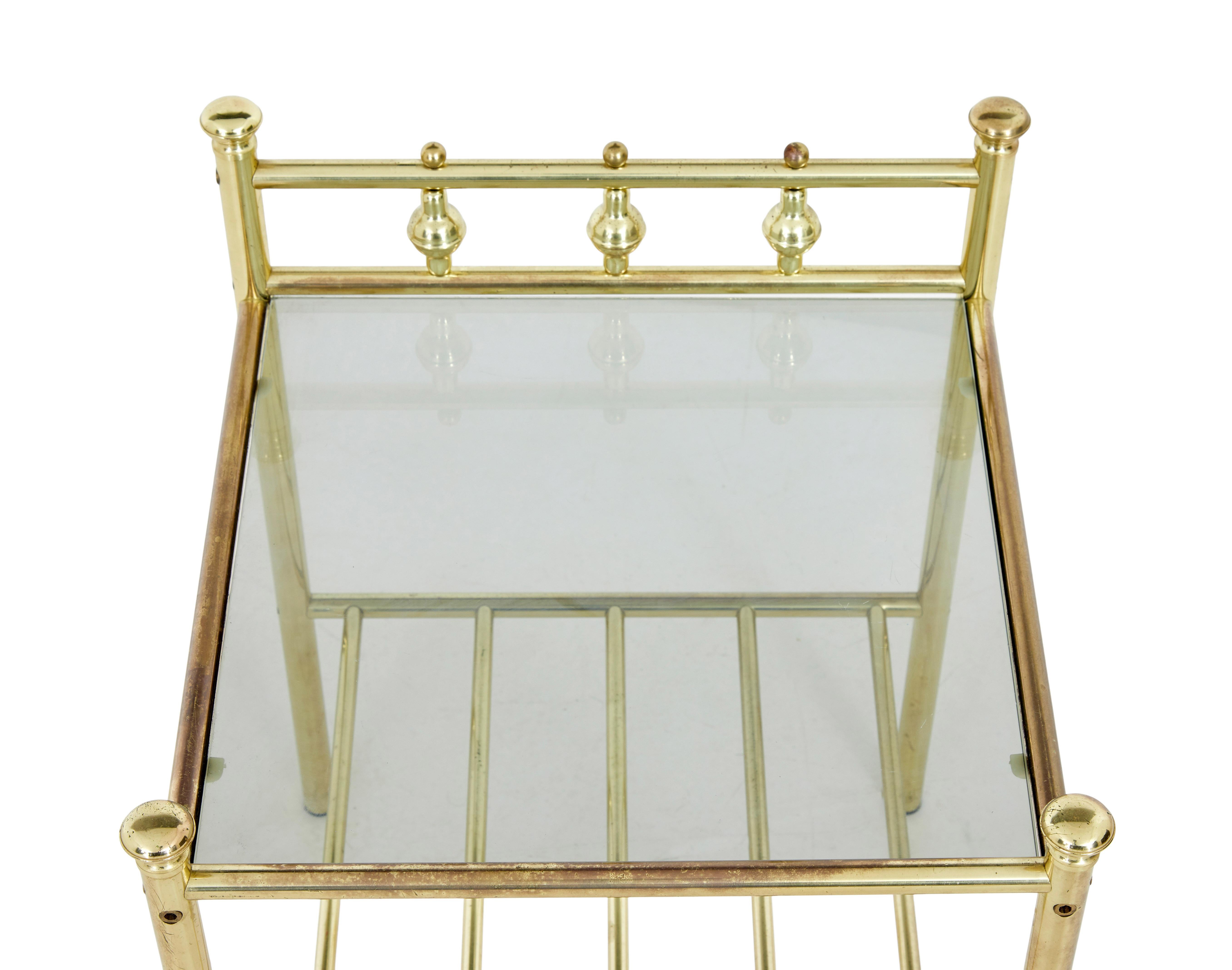 20th Century Pair of mid 20th century brass and glass side tables For Sale