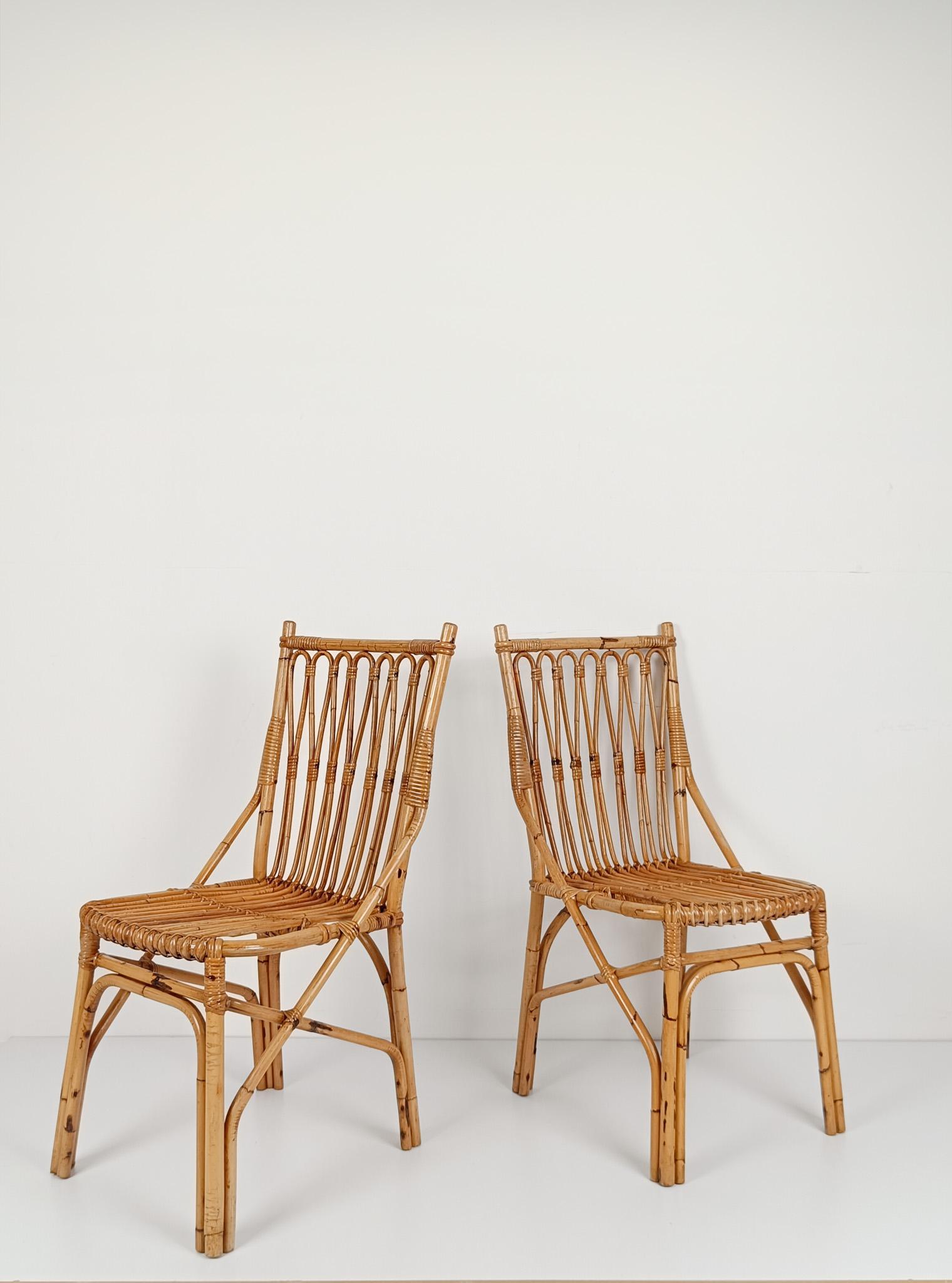 Italiano Coppia di sedie in canna e rattan della metà del XX secolo in stile Riviera italiana, anni '60 in vendita