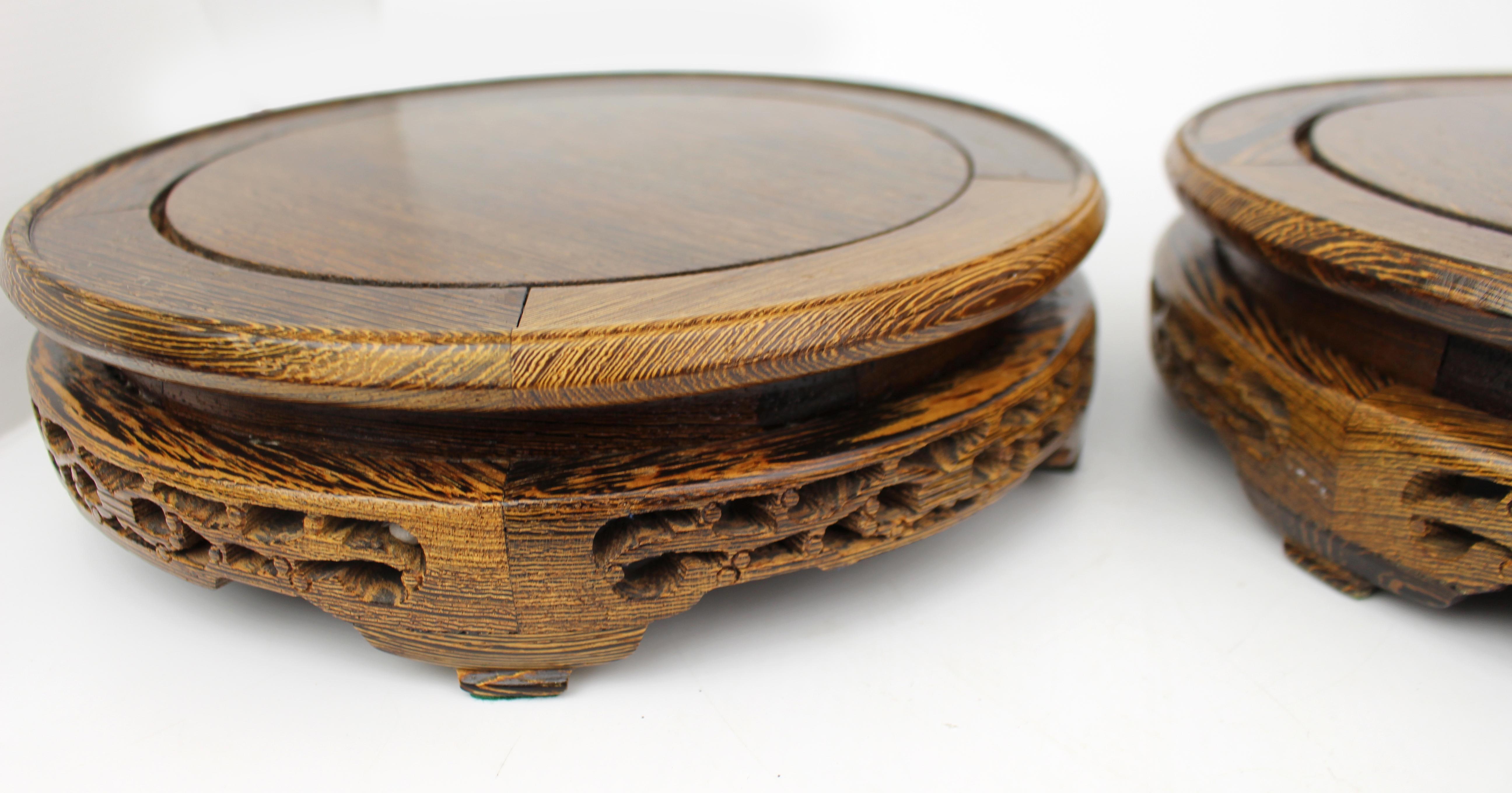 Hardwood Pair of Mid-20th Century Chinese Carved Rosewood Vase Stands For Sale