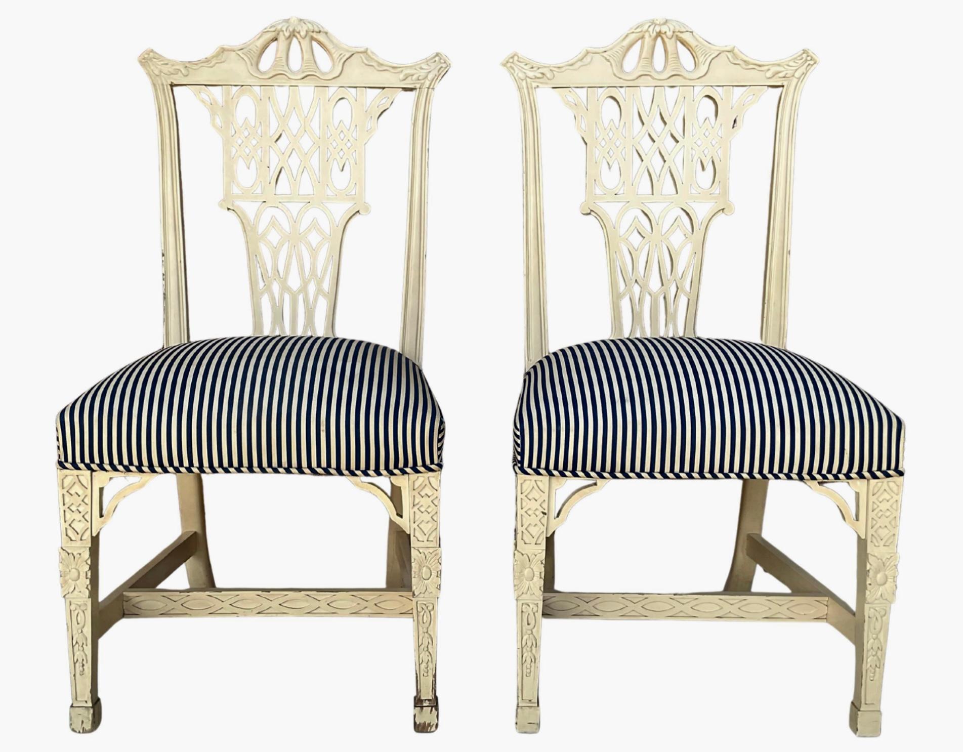 Paire de chaises d'appoint Chippendale chinoises du milieu du 20e siècle en vente 4