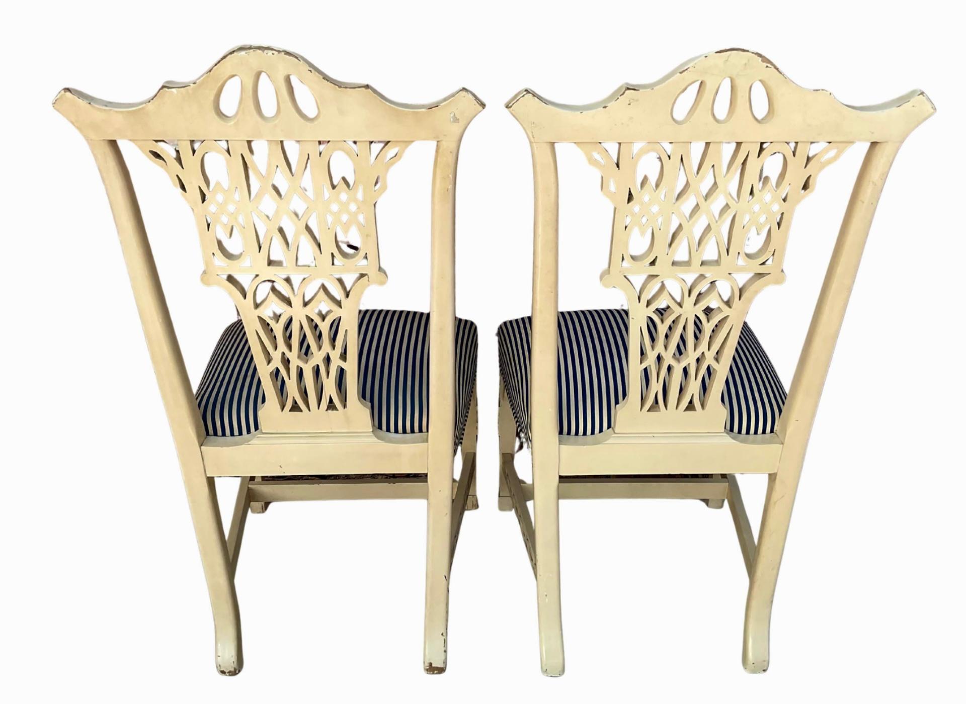 Paire de chaises d'appoint Chippendale chinoises du milieu du 20e siècle en vente 6