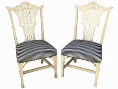 Paire de chaises d'appoint Chippendale chinoises du milieu du 20e siècle