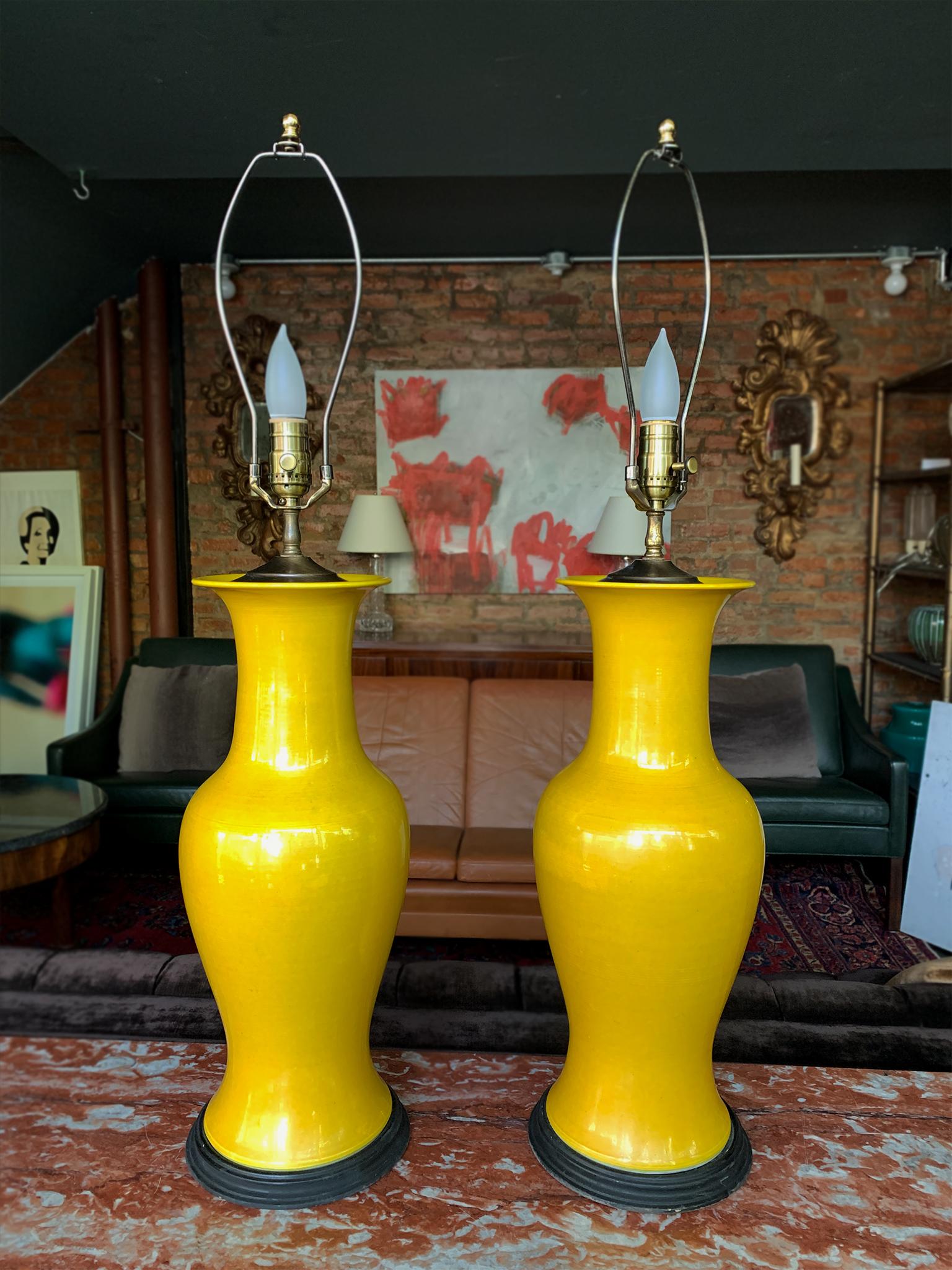 Pair of Mid-20th Century Chinese Yellow Vase Lamps 1