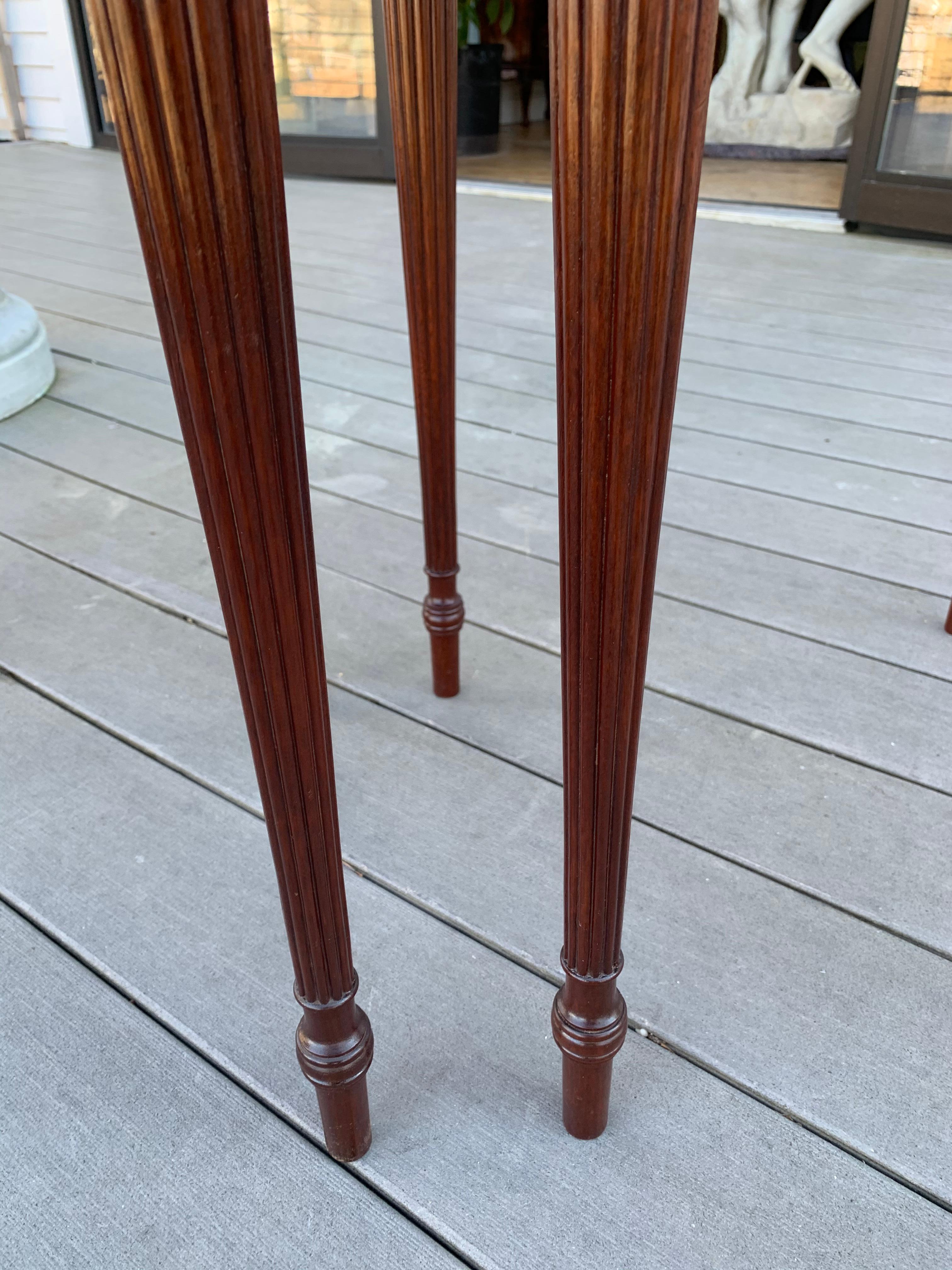 Pair of Mid-20th Century Custom Federal End Tables in Style of Samuel McIntire 2