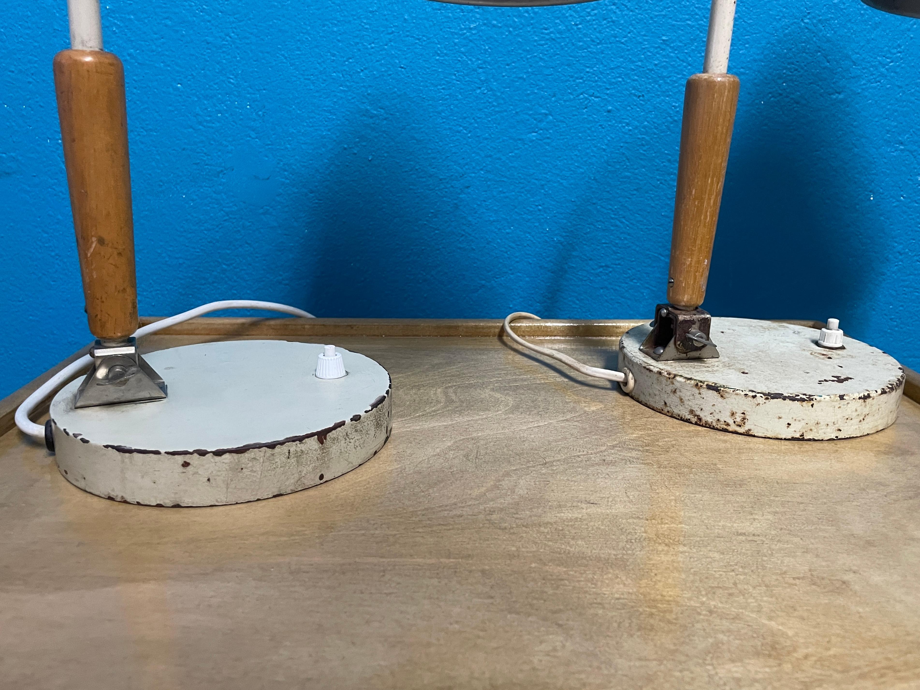 Pair of mid-20th Century Desk Lamps For Idman For Sale 7