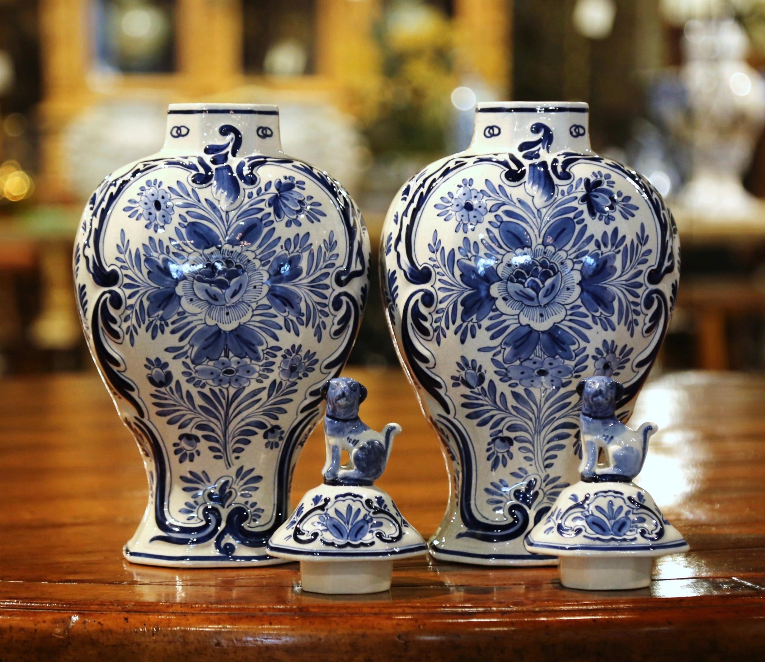 Pair of Mid-20th Century Dutch Blue and White Hand-Painted Delft Ginger Jars 3