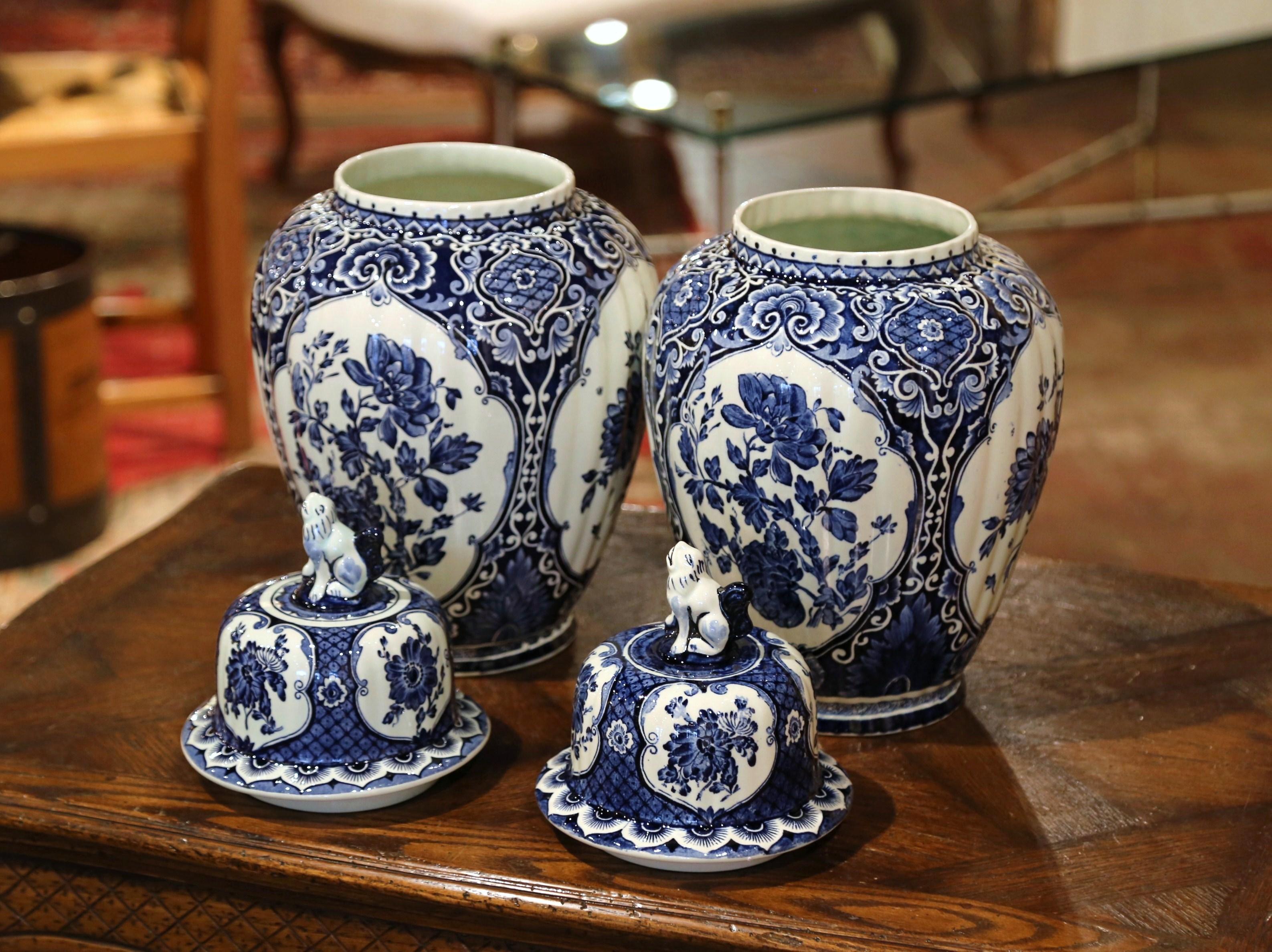 Pair of Mid-20th Century Dutch Painted Blue and White Faience Delft Ginger Jars 3