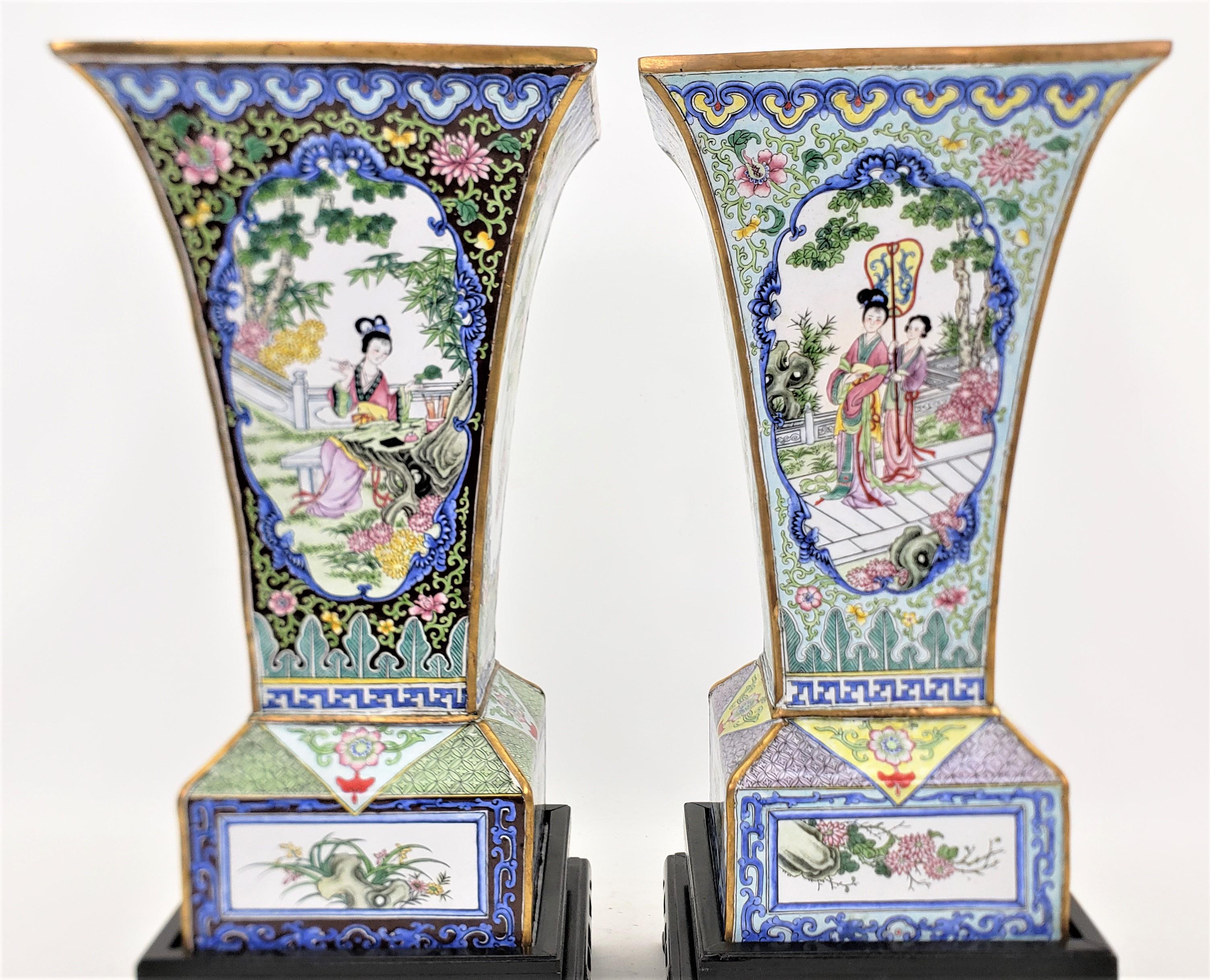 Pair of Mid 20th Century Enameled Copper Vases with Floral & Geisha Decoration For Sale 4