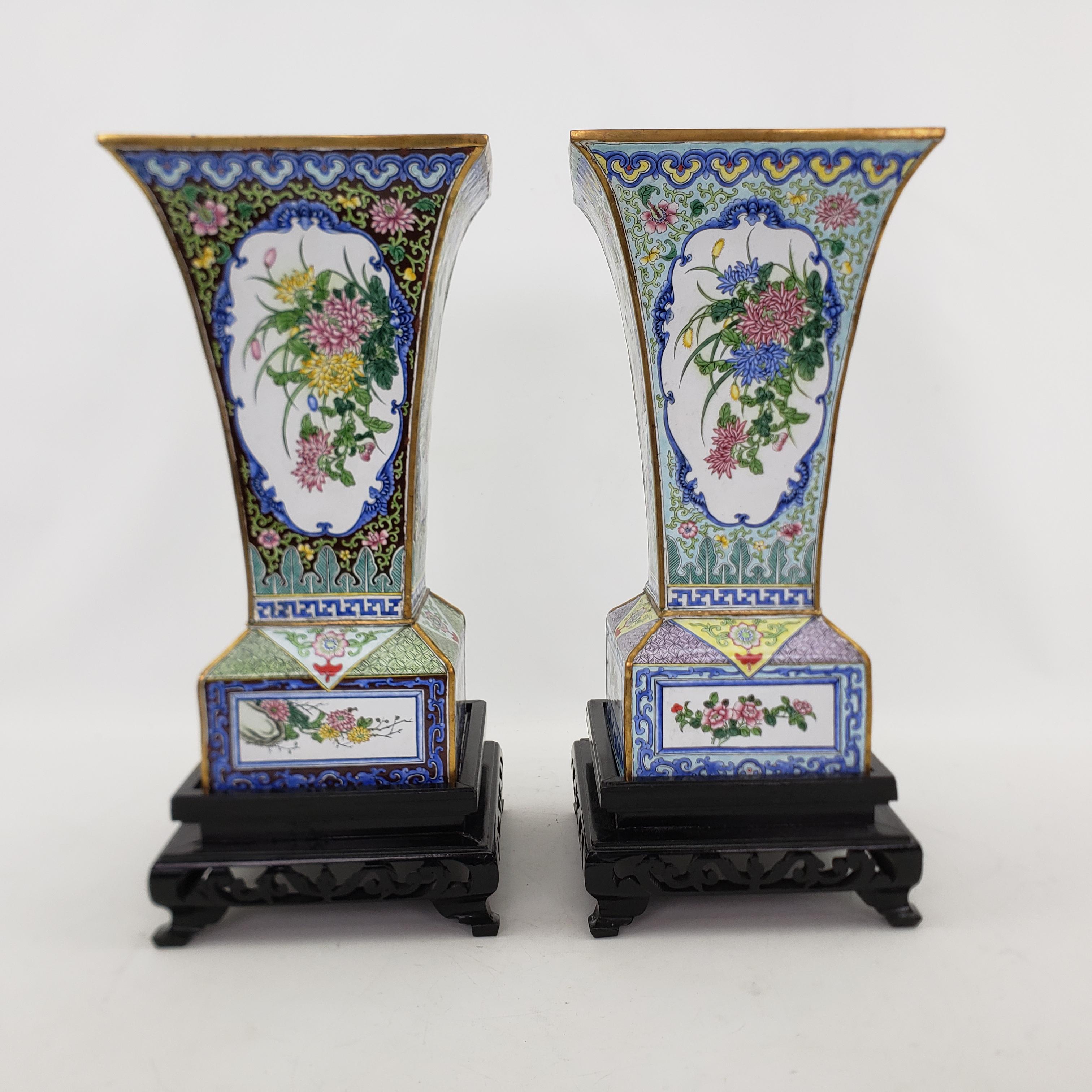 Pair of Mid 20th Century Enameled Copper Vases with Floral & Geisha Decoration For Sale 2