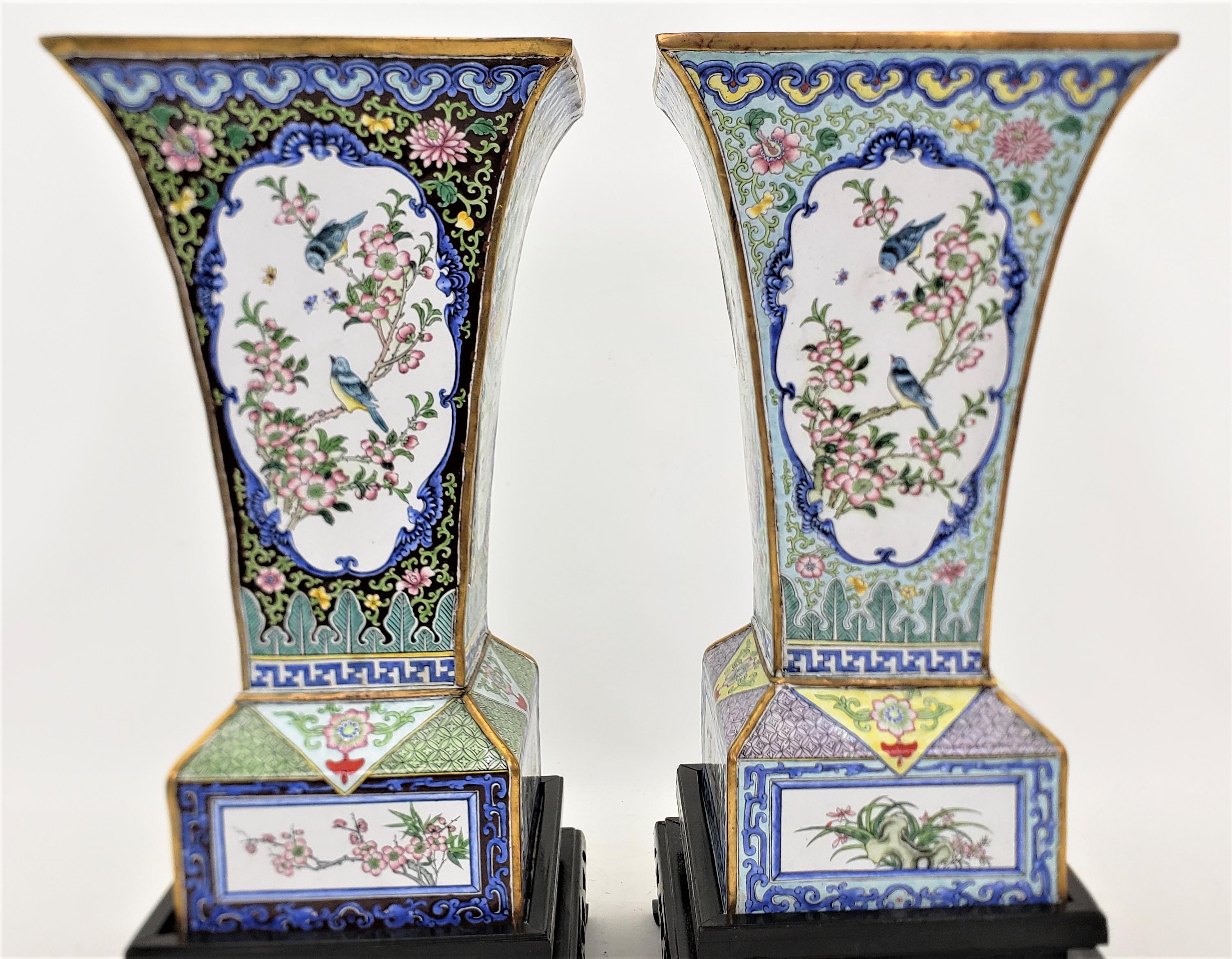 Pair of Mid 20th Century Enameled Copper Vases with Floral & Geisha Decoration For Sale 3